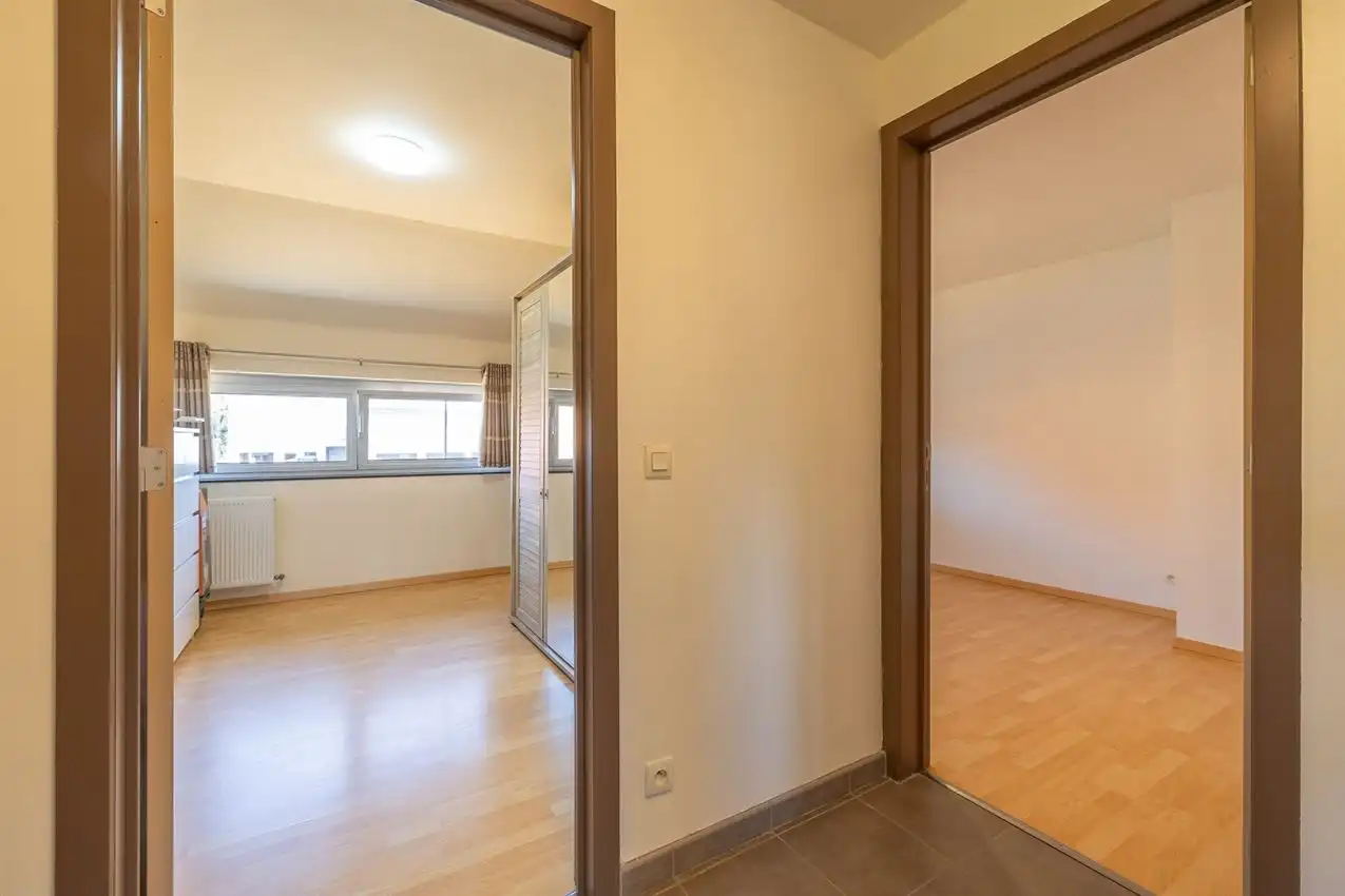 Recente gezinswoning 4 slk in doodlopende straat foto 13