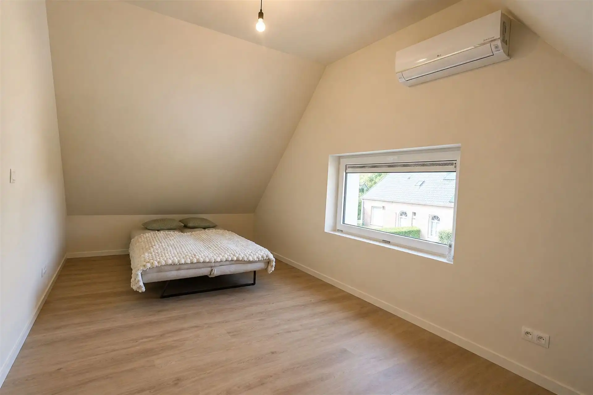 Energiezuinige woning in Japandi-stijl op 't Lammeken foto 16