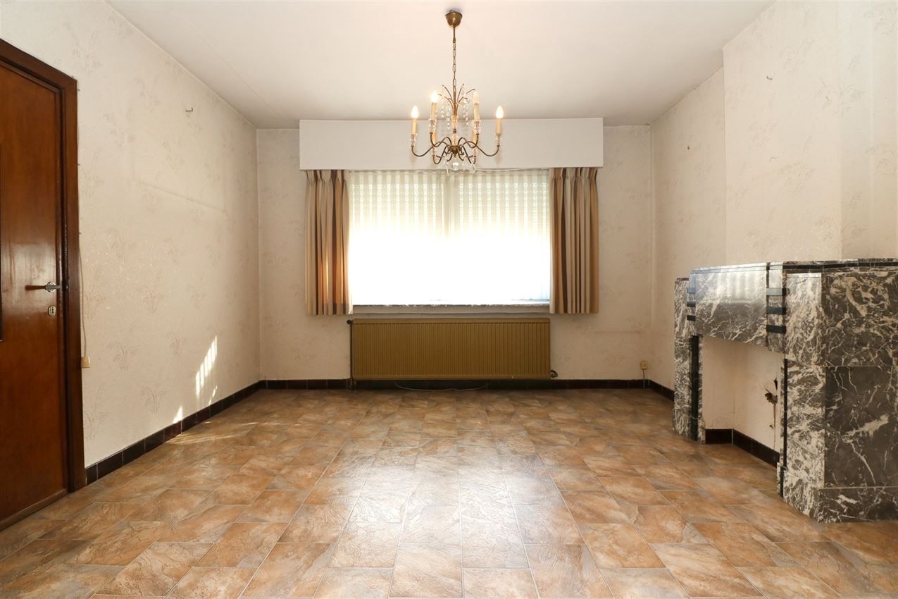 te renoveren woning (3 slpk) op 10 a 86 ca foto 10