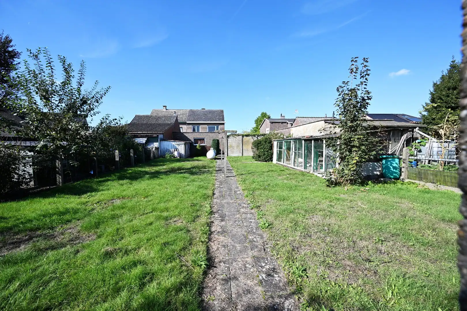 Te renoveren woning met 3 slpks op 607 m² te Lembeke foto 3