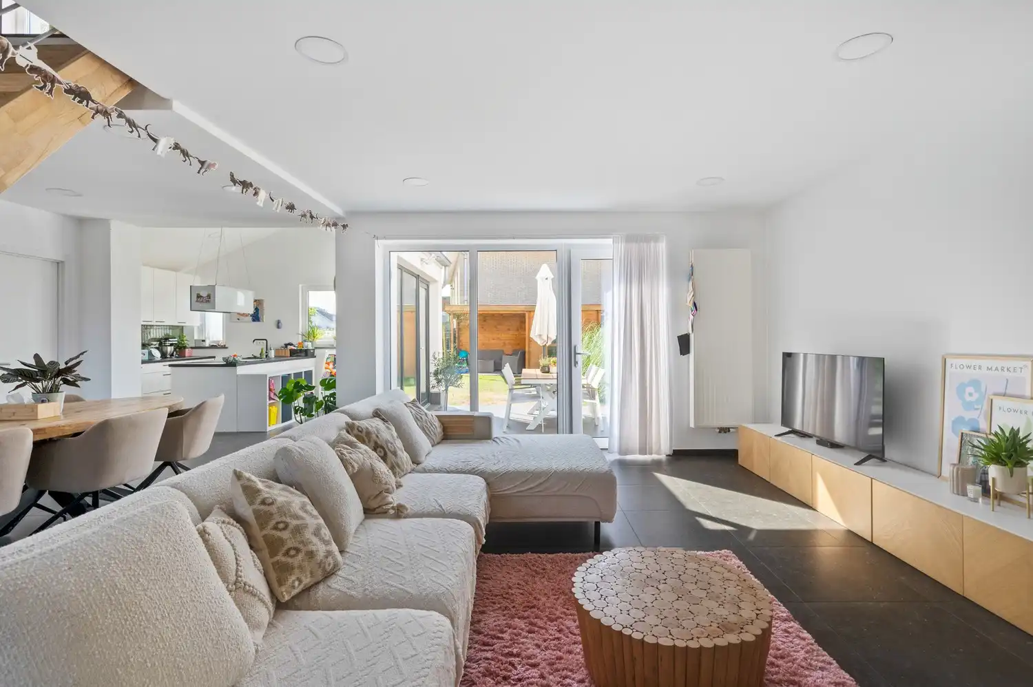 Recente instapklare woning met 4 slpkrs en tuin te Gelrode foto 4