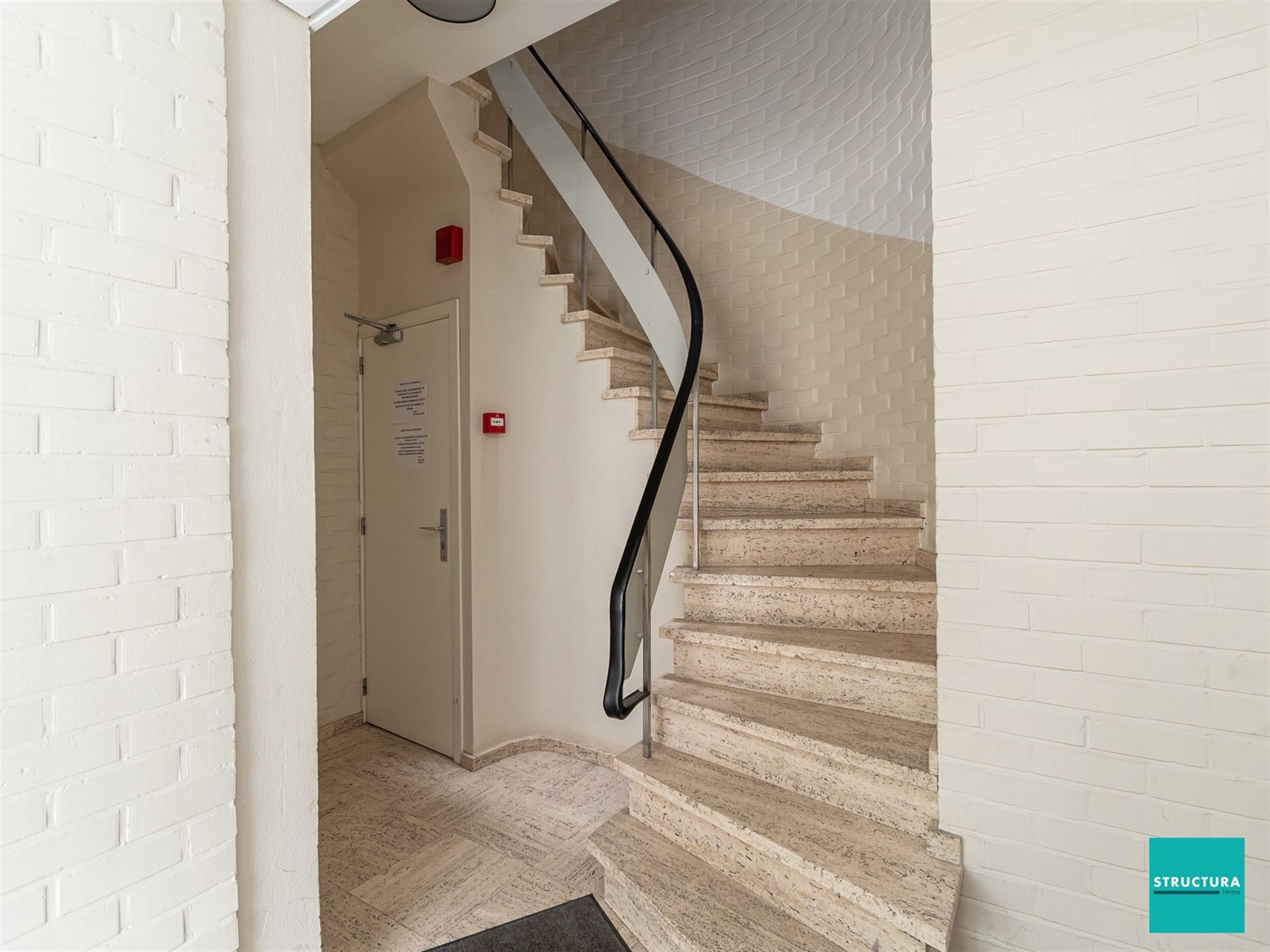 Rustig gelegen appartement, doch vlakbij het centrum! foto 17