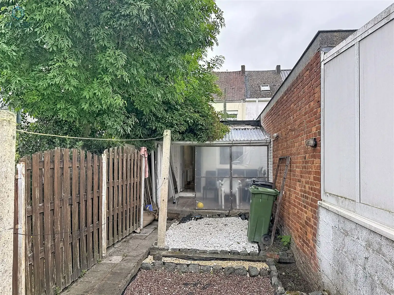 Op te frissen woning met 4 slks en tuin foto 17