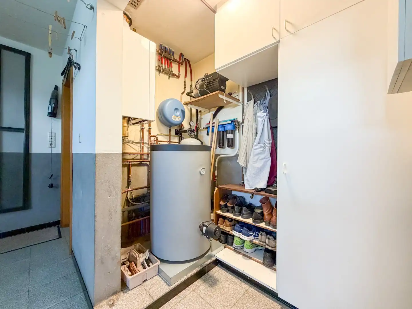 Villa op groot perceel met open zicht: 4 slaapkamers, 2 badkamers, grote tuin, topper te Torhout! foto 19