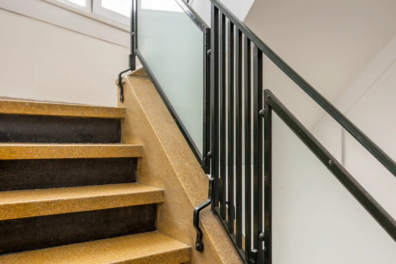 Stijvol en energiezuinig wonen in hartje Antwerpen, onder de iconische Boerentoren - 2 slk en 2 badk! foto 4