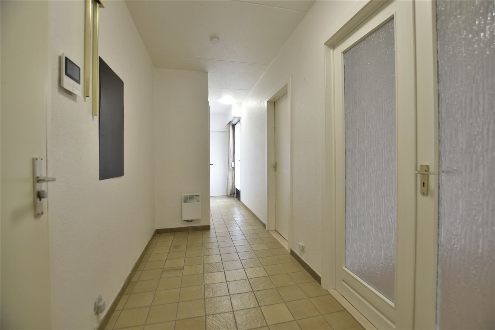 Instapklaar, recent vernieuwd appartement in Sint-Gillis (Dendermonde) foto 8