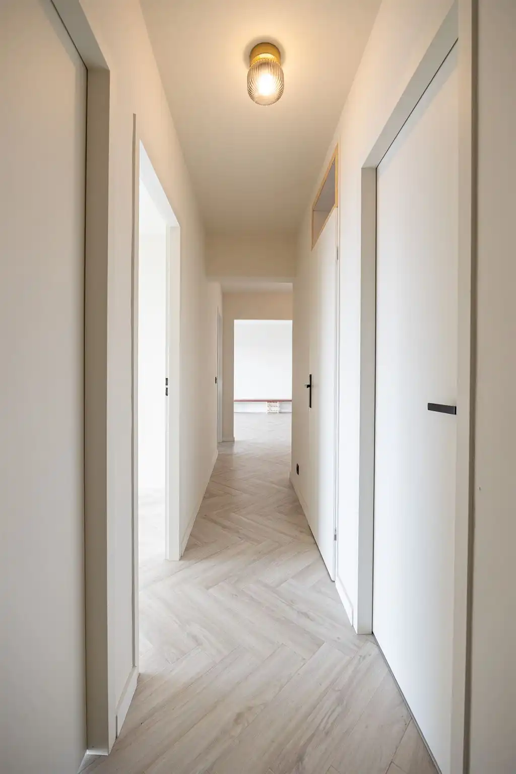 Gerenoveerd appartement met panoramisch zicht foto 10