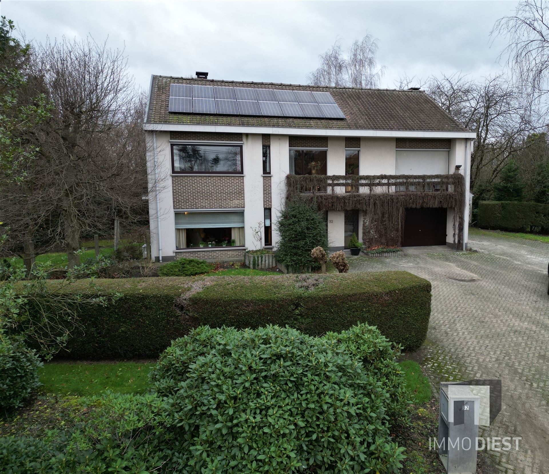 Ruime woning met een tijdloze architectuur op 36a 94ca, incl. bouwgr foto 2