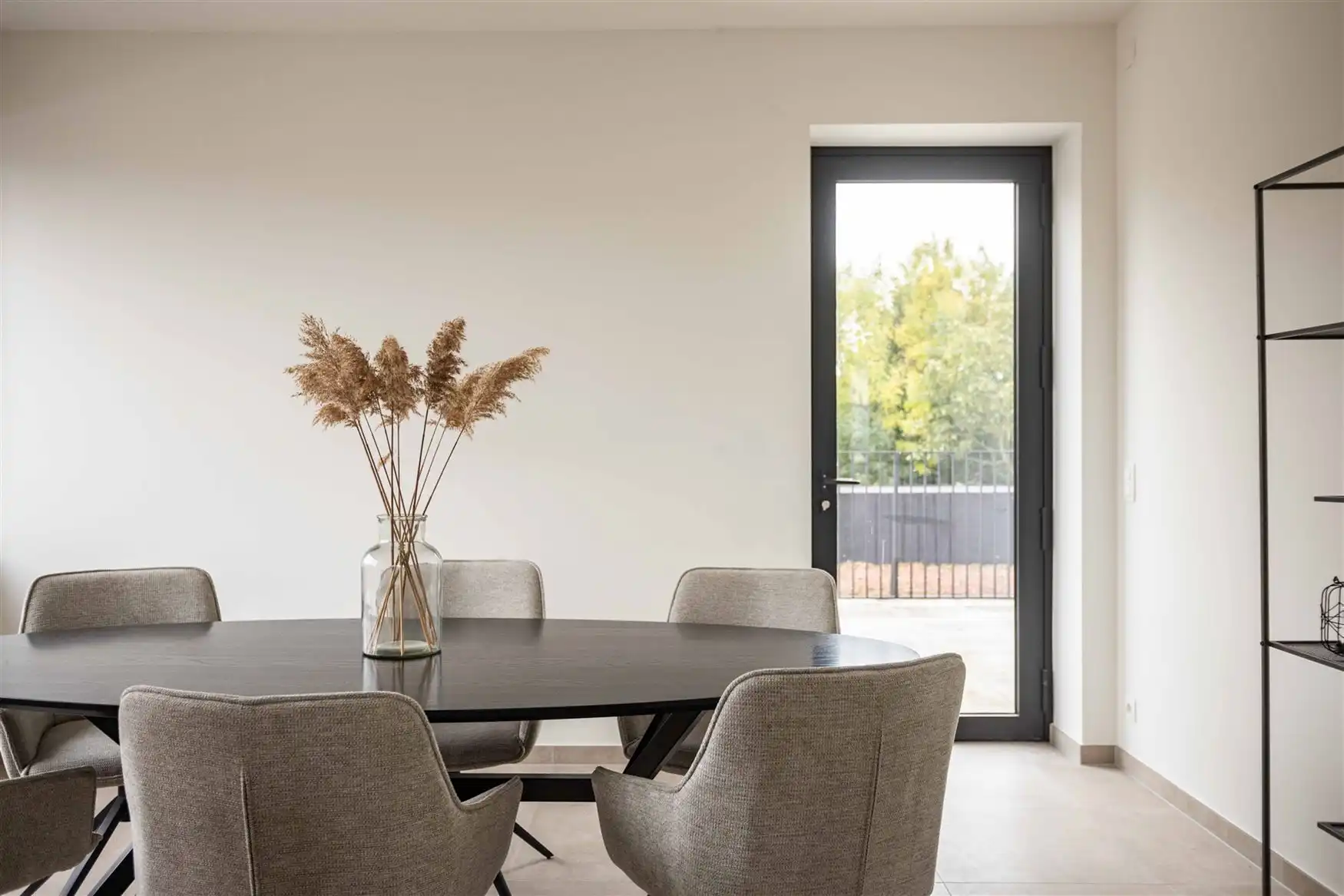 Ruim appartement met 2 leefterrassen foto 8