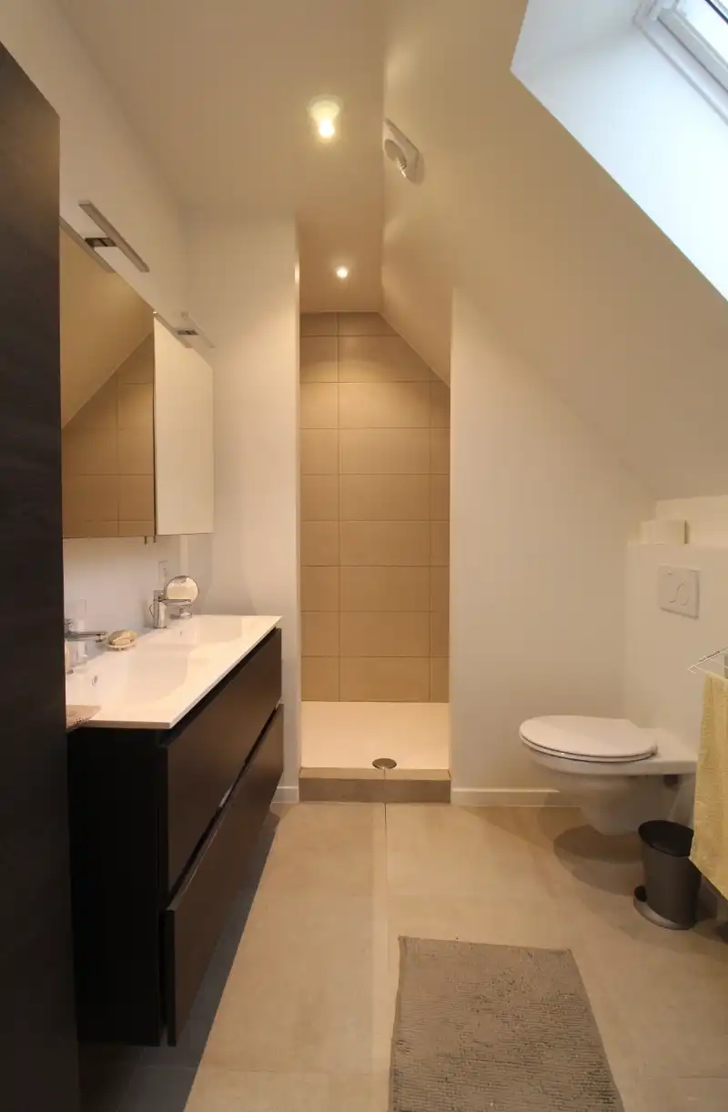 Gerenoveerde woning met drie/vier slaapkamers te Kachtem foto 14