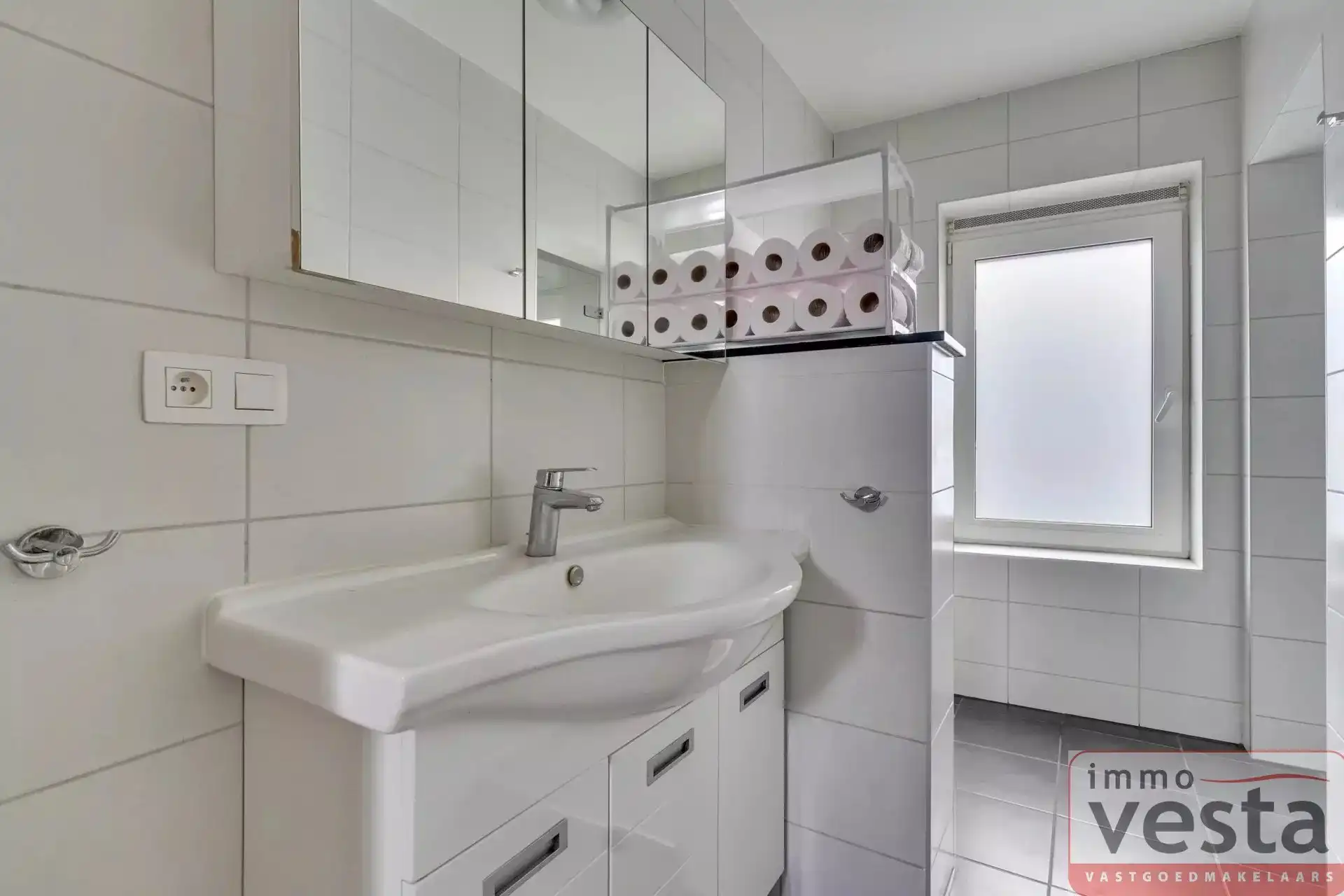 Degelijke eengezinswoning nabij centrum foto 16