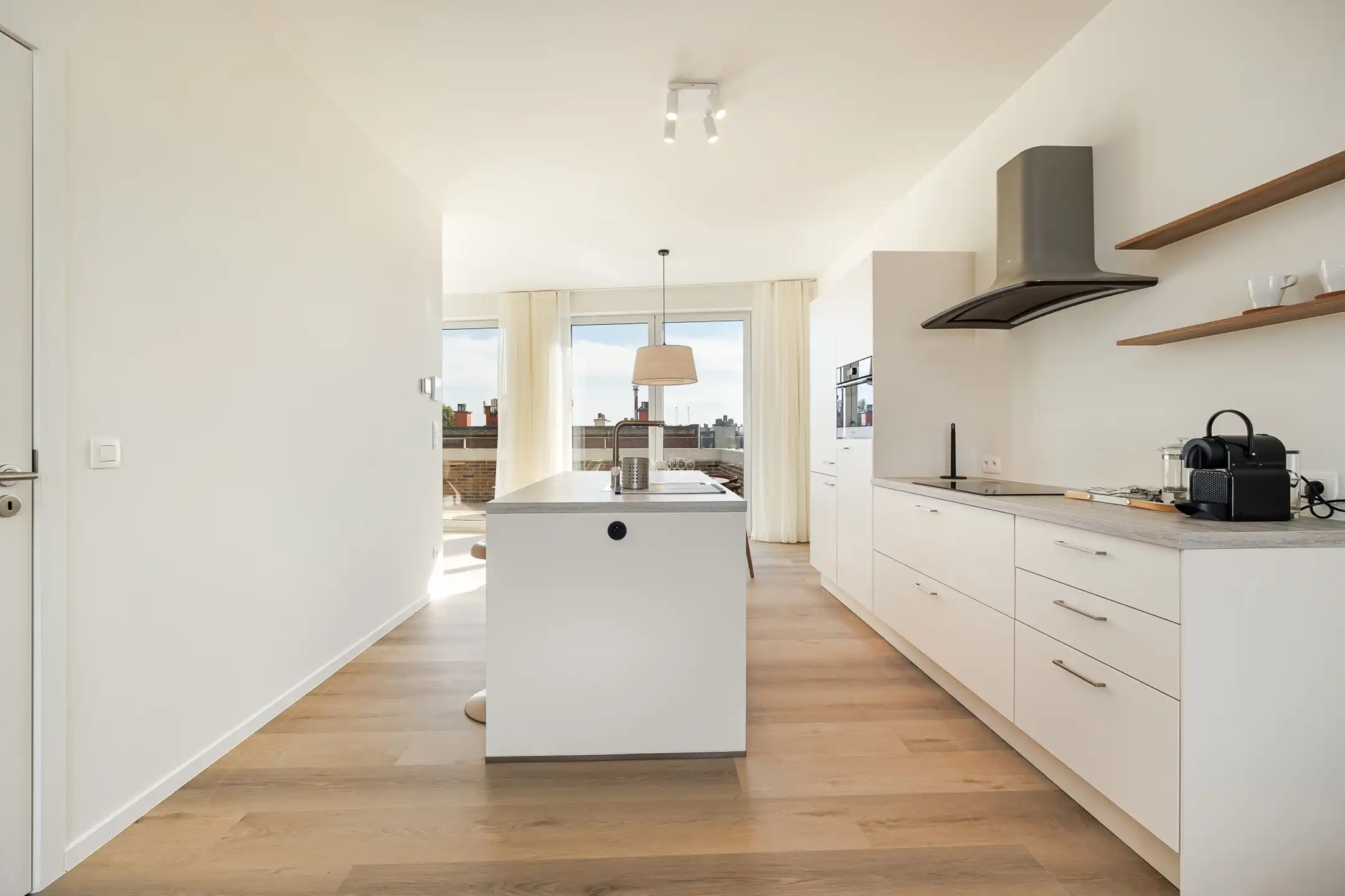 Luxueus gemeubeld penthouse met 2 zonnige terrassen foto 6