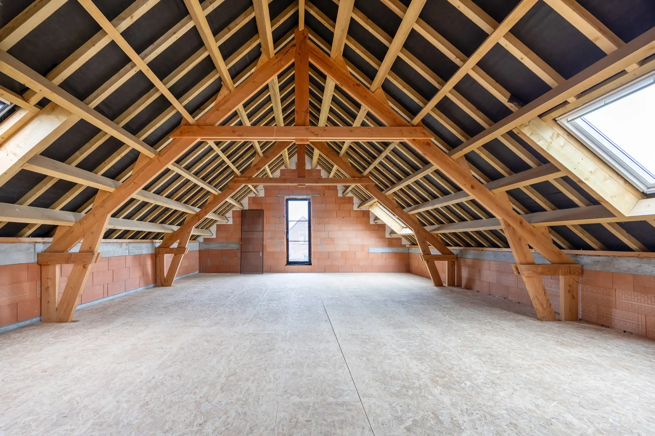 Langgevelhoeve met bijgebouw op rustige landelijke locatie foto 21