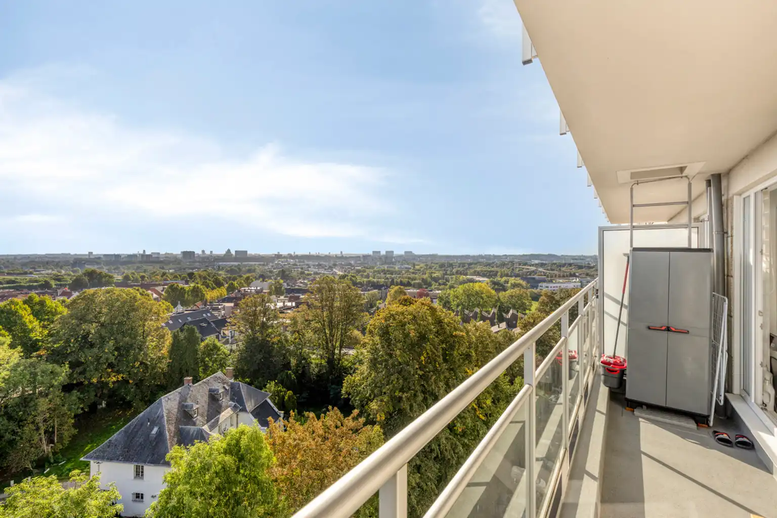 Instapklaar appartement op topligging foto 13