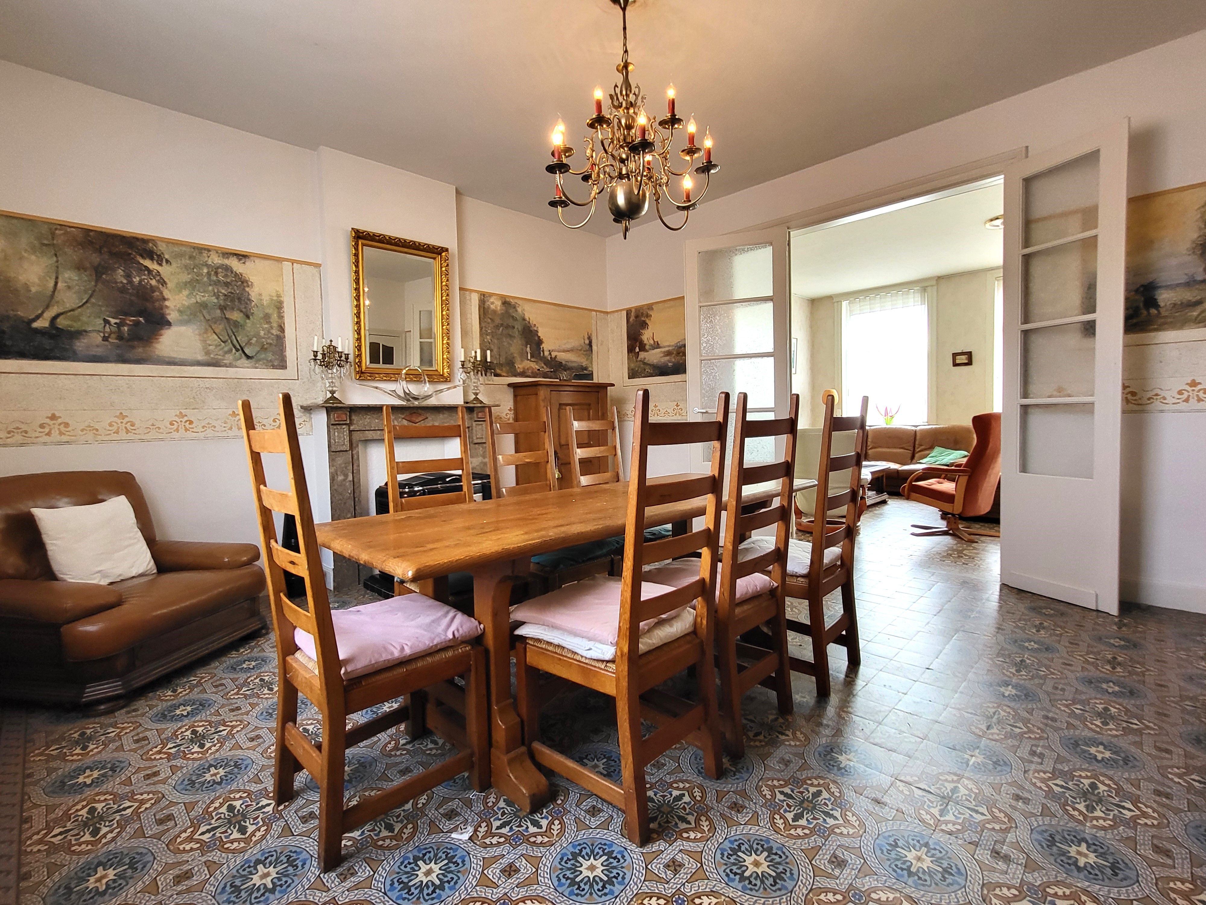 Prachtig dorpswoning / hoeve op 1246m² met stallingen en aanpalend bouwgrond.  foto 7