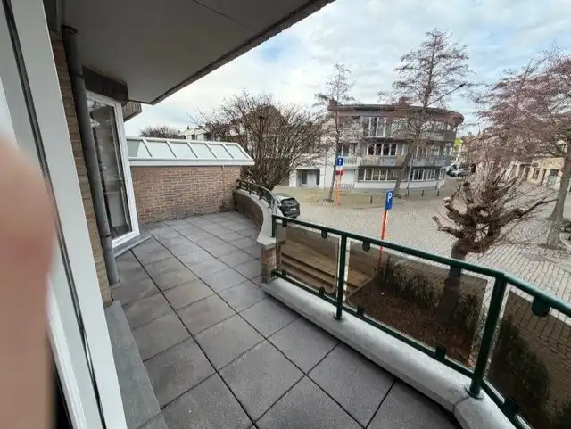 Ruim appartement met 2 slaapkamers en garage foto 8