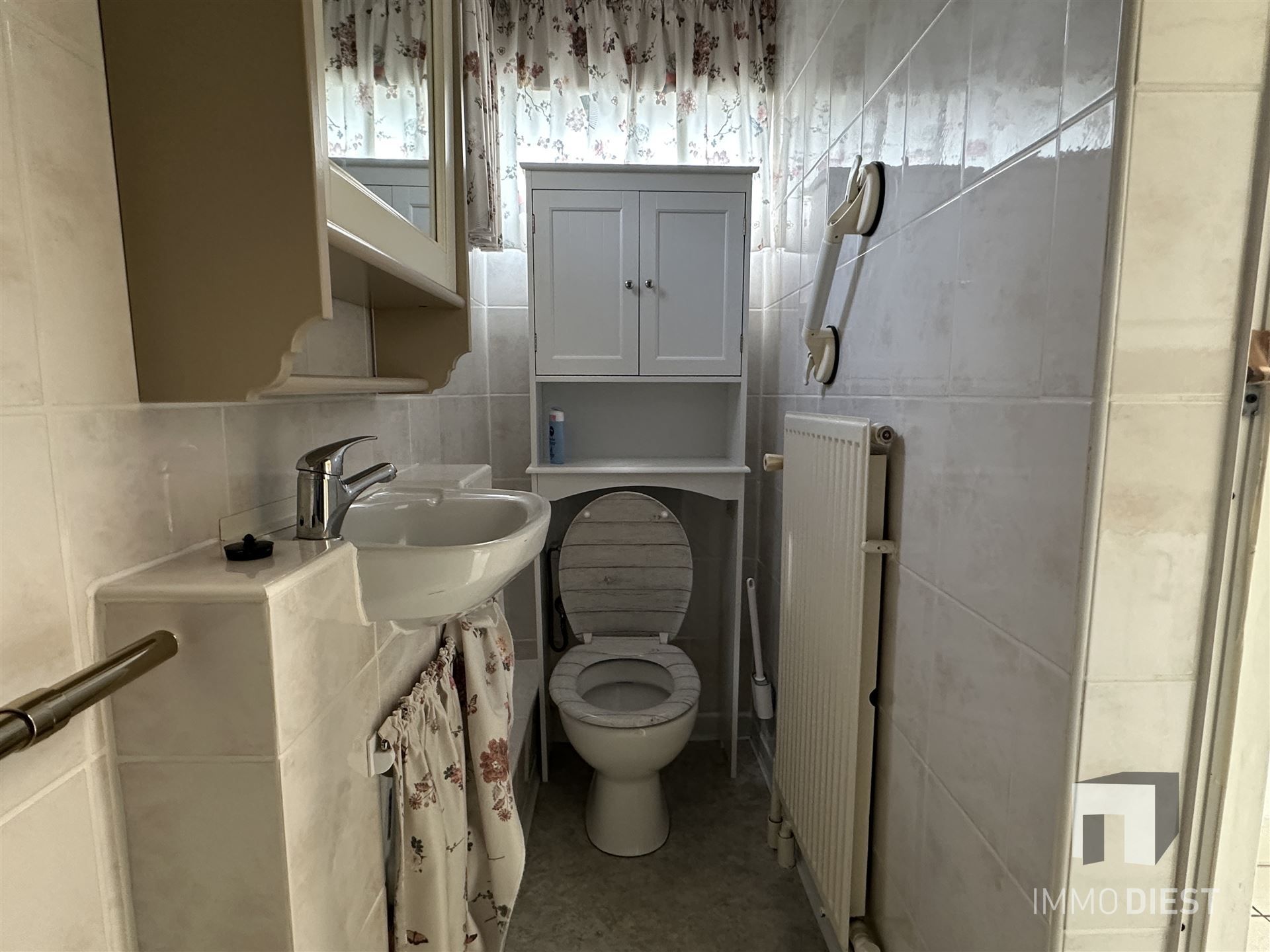 Knappe woning met 3 ruime slaapkamers en mooie tuin - instapklaar foto 17