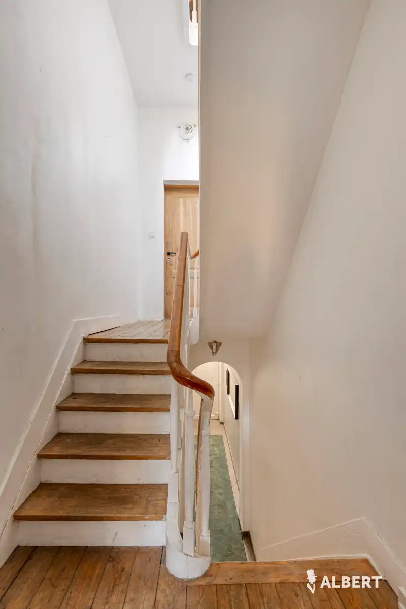 Instapklare gezinswoning met 4-5 slaapkamers foto 6