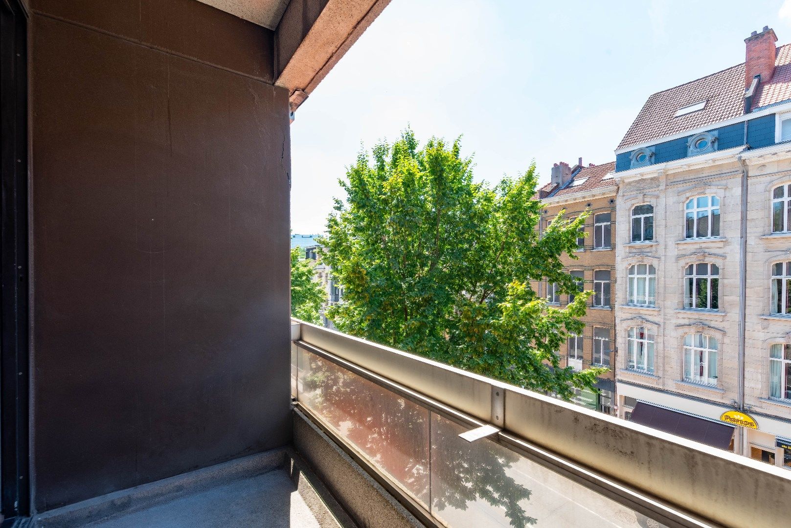 Goed gelegen één slaapkamer appartement foto 12