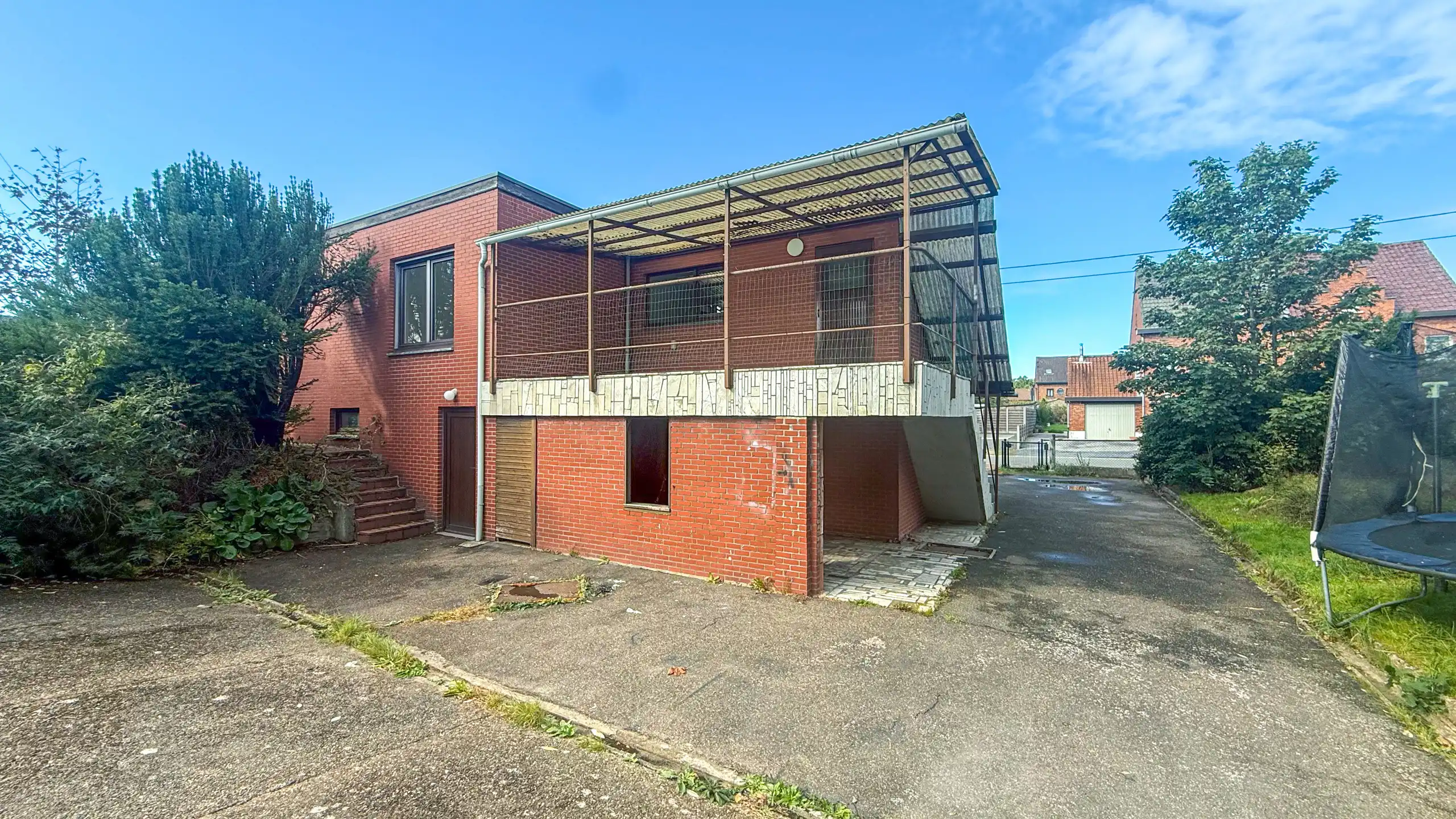 Ruime vrijstaande woning op 709 m² met veel potentieel! foto 54