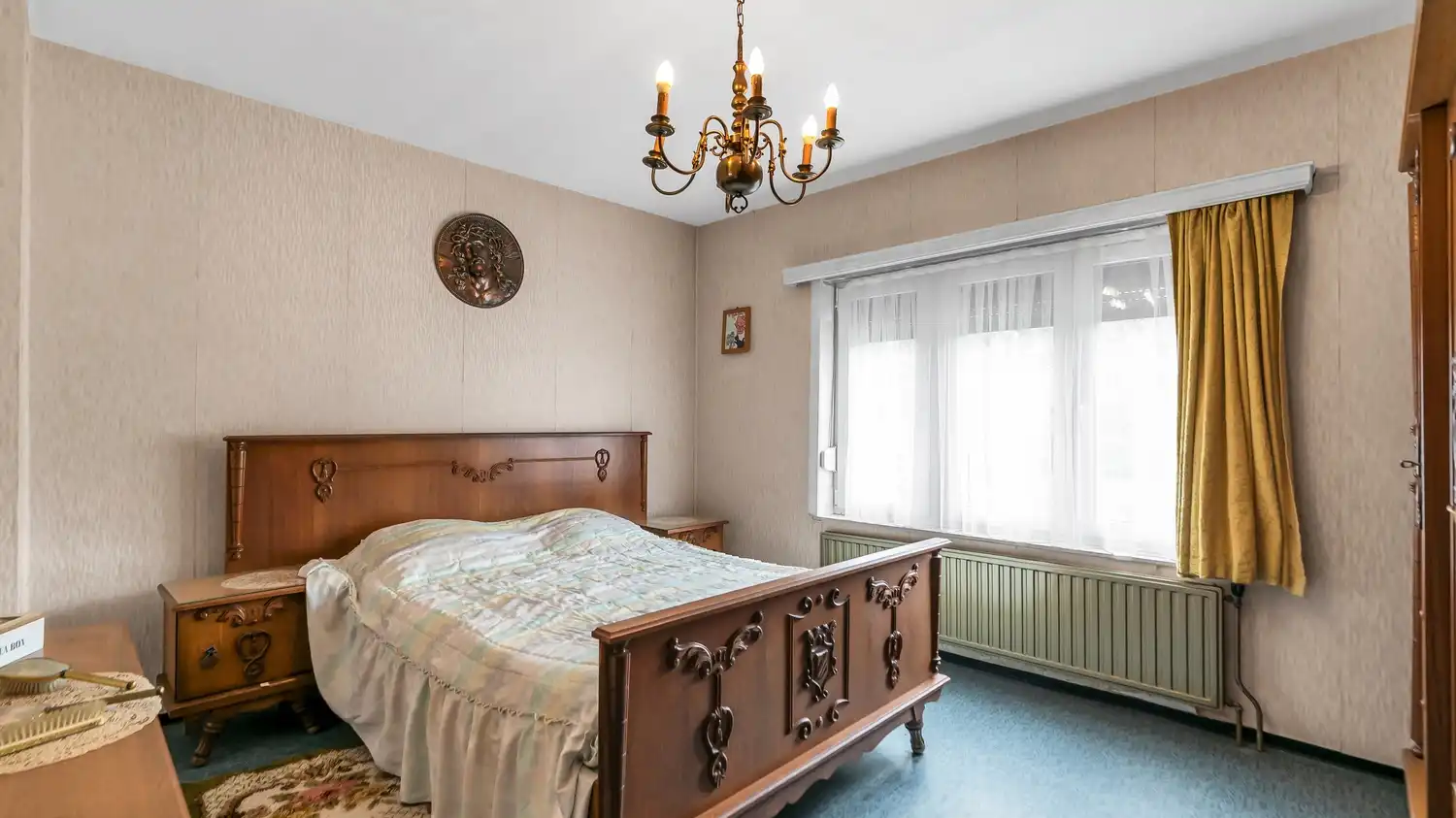 Charmante open bebouwing met veranda, garage en ruime tuin op 860 m² foto 10