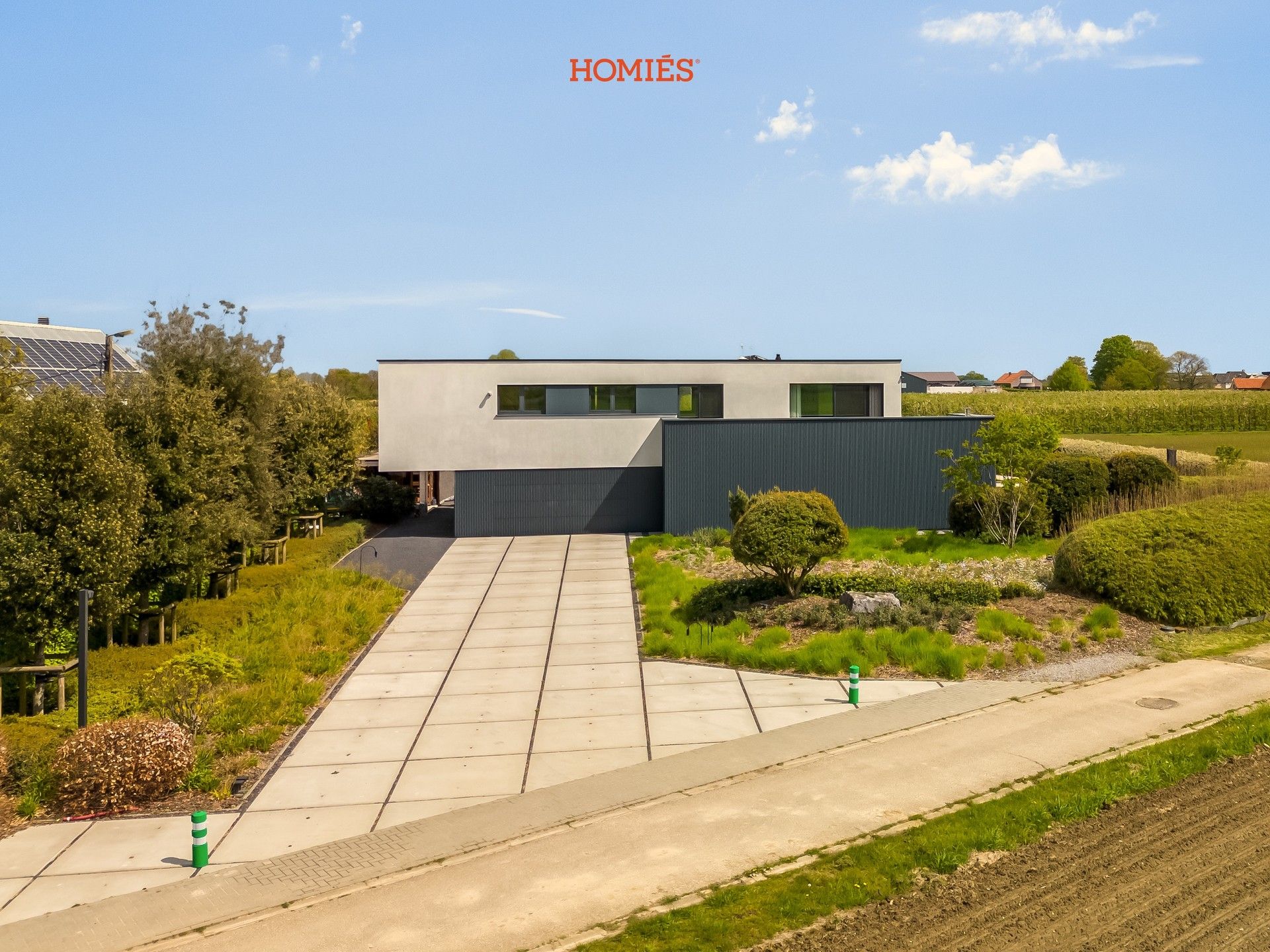 High-end villa op adembenemende locatie foto 1