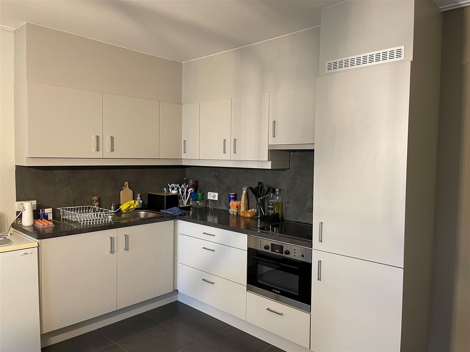 Instapklaar appartement met ondergrondse garage vlakbij stadscentrum foto 4
