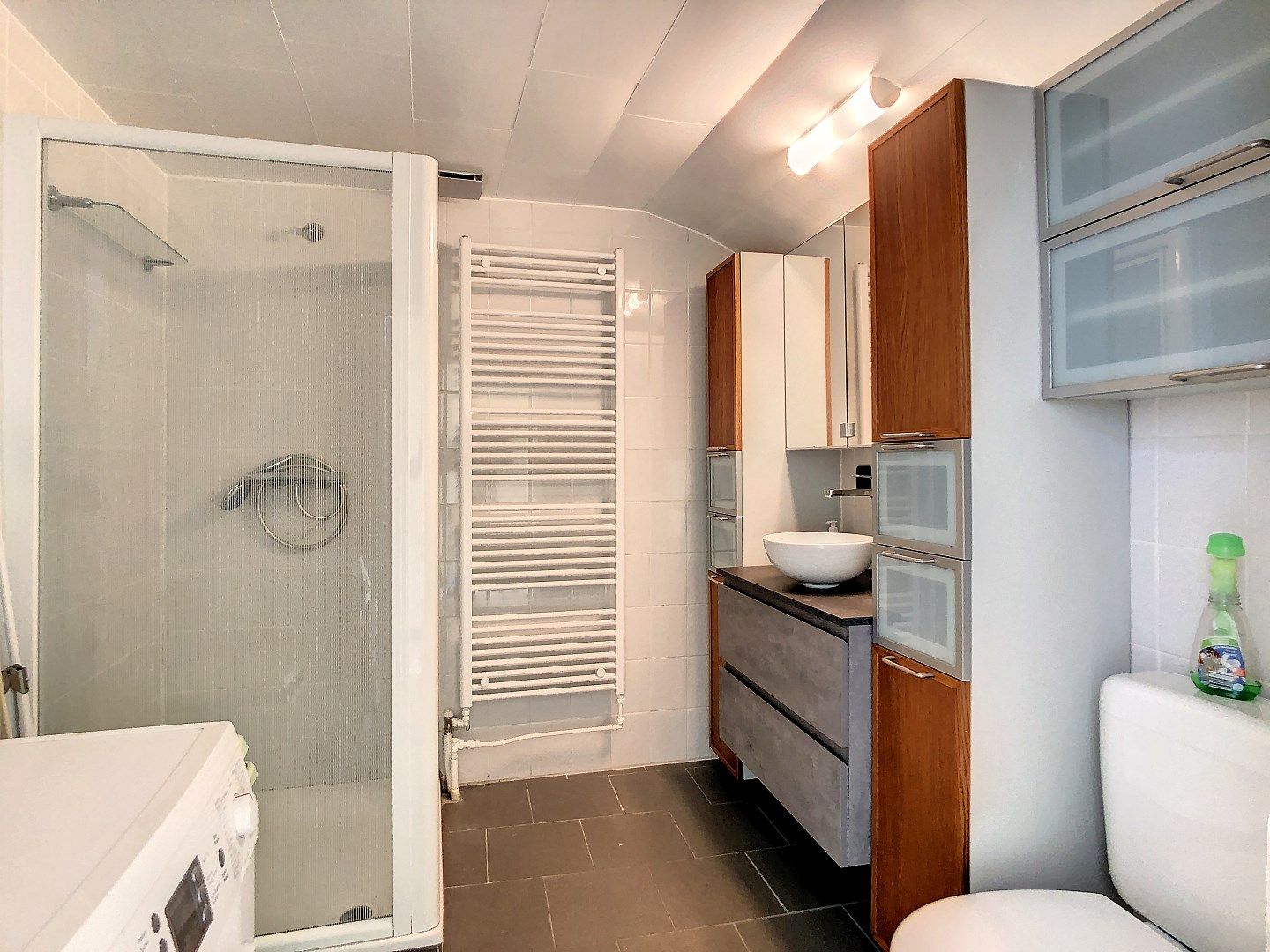 Centraal gelegen stadswoning met drie slaapkamers en aangename stadstuin – EPC 335 kWh/m² - bewoonbare oppervlakte 92 m²  foto 8