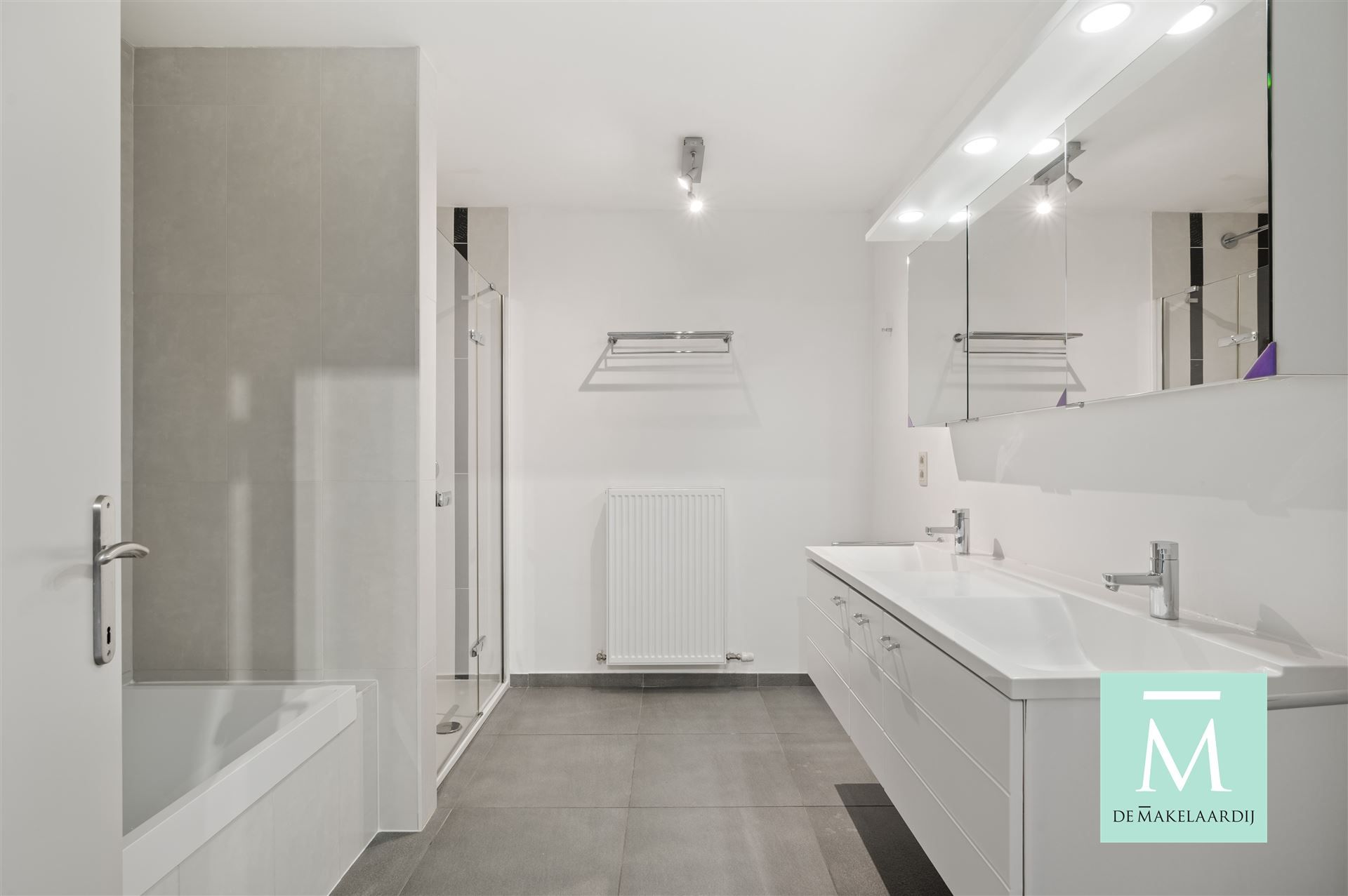 Prachtige halfopen woning aan de Vaart op de grens Zemst en Mechelen! foto 17