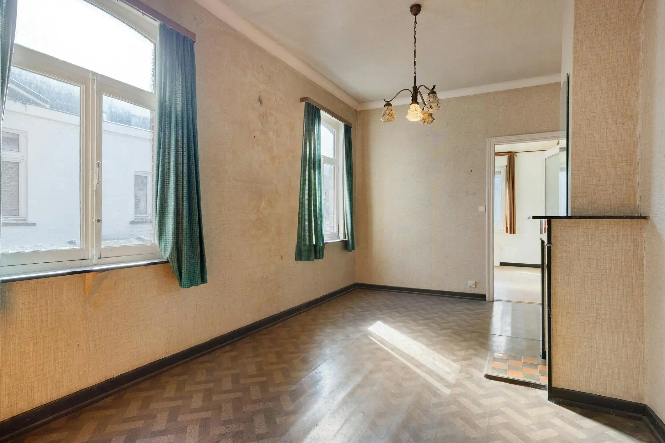 Authentieke stadswoning met renovatiepotentieel foto 9