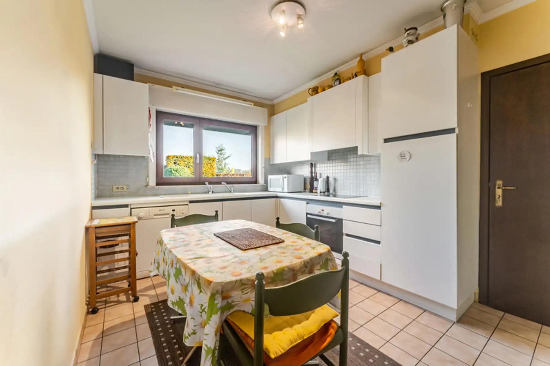 Vrijstaande woning op ruim perceel foto 10