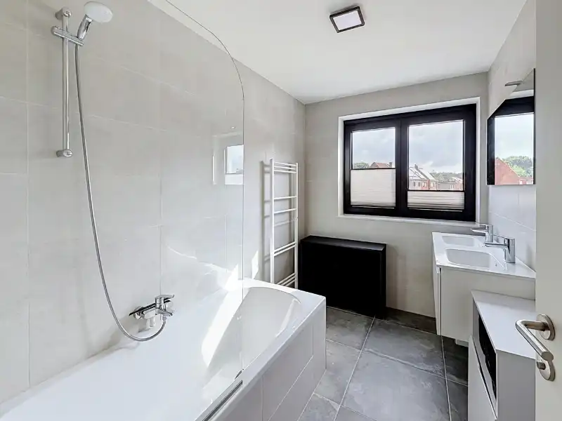 Ruim en comfortabel appartement foto 7