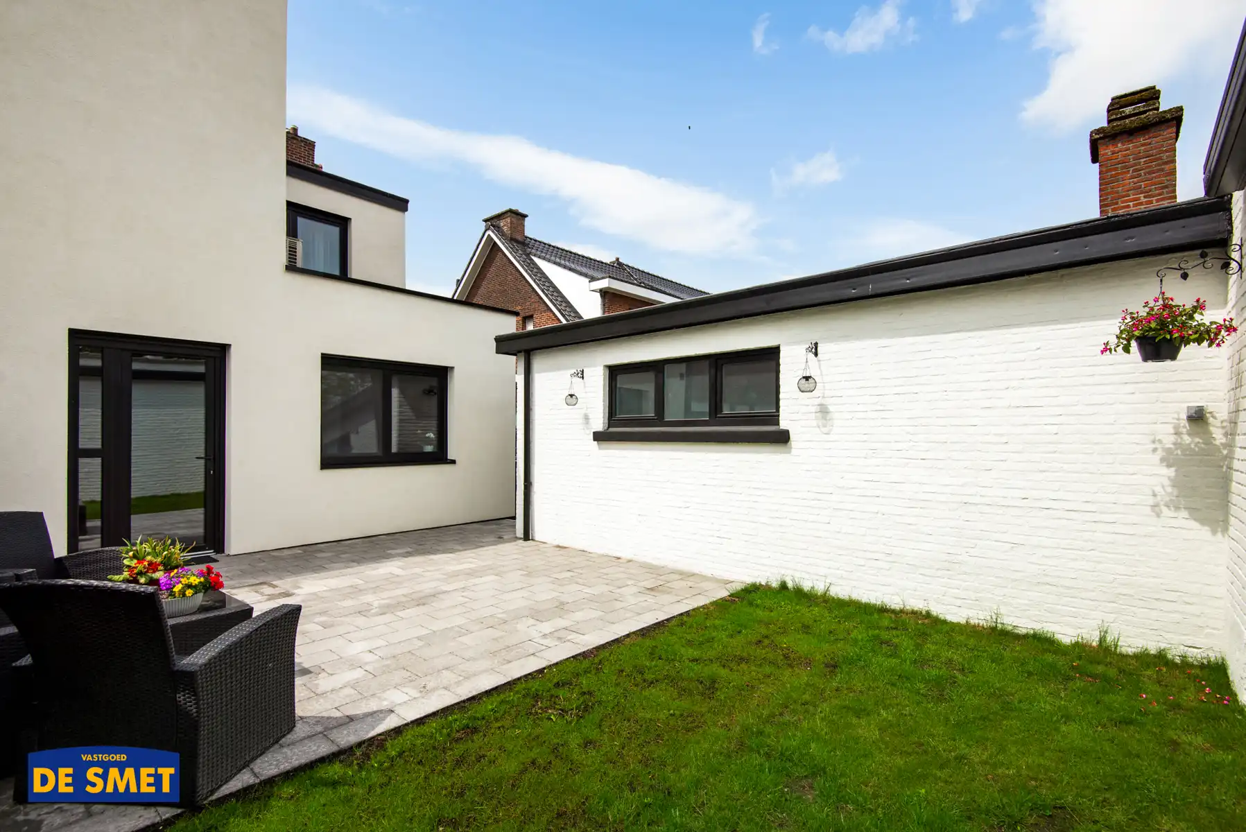 Luxueuze, volledig vernieuwde HOB met tuin en garage + oprit foto 9