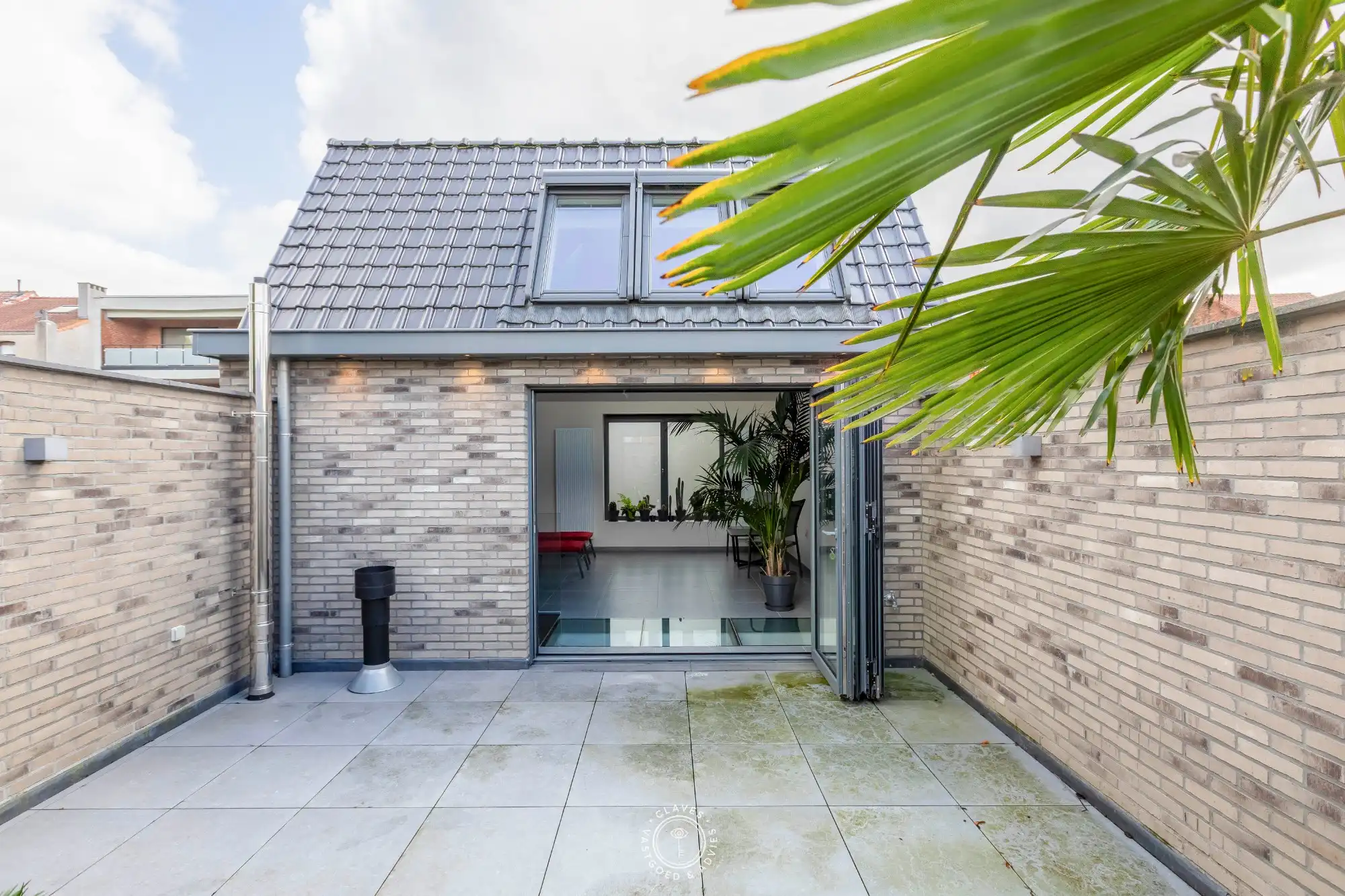 Uniek gerenoveerd herenhuis met multifunctioneel bijgebouw foto 28