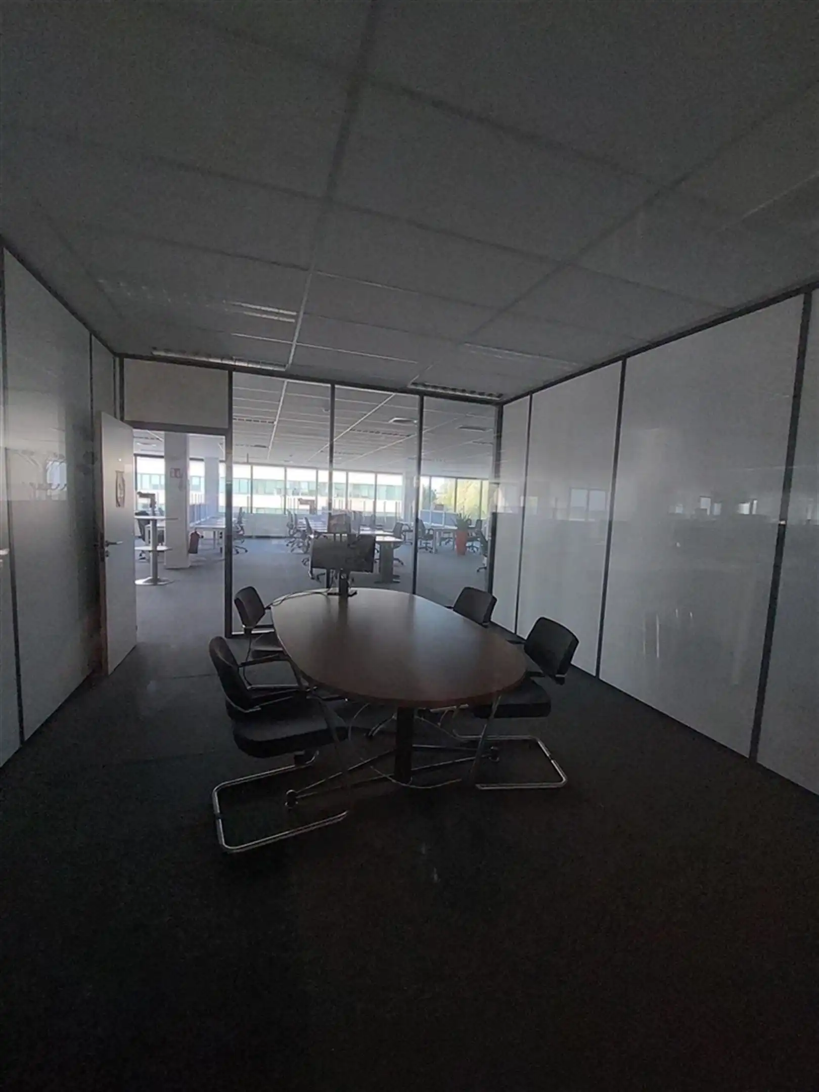  COMMUNICATION CENTRE: 1.160m² foto 12