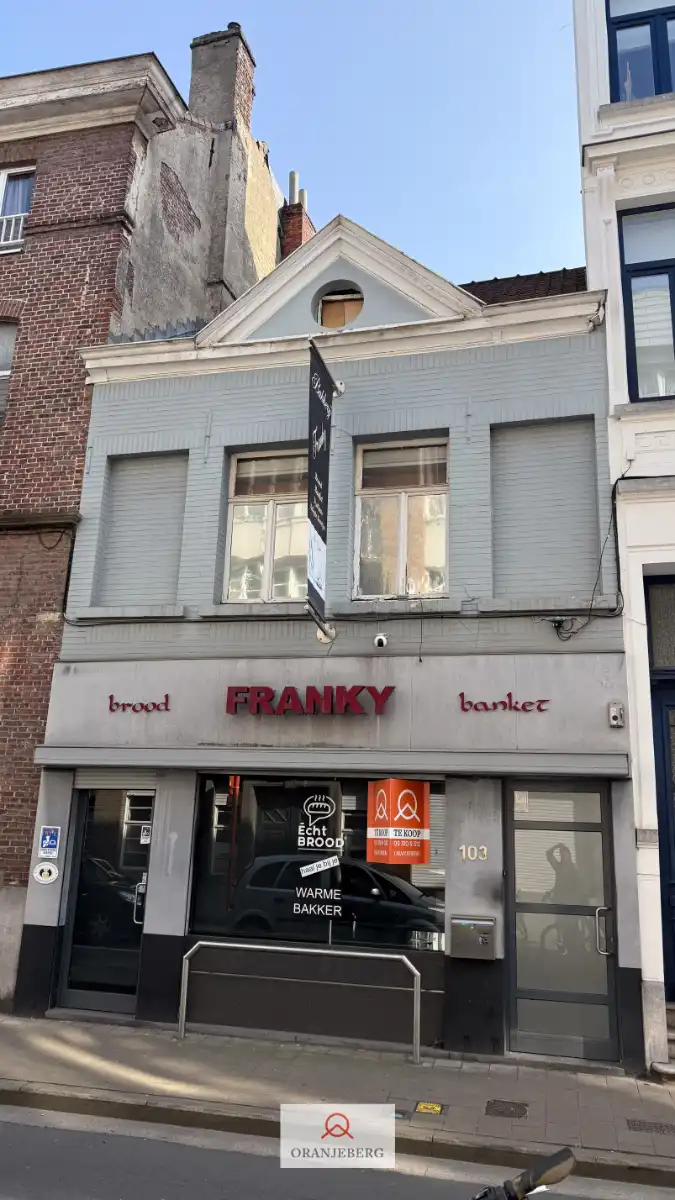 Te renoveren handelshuis foto 5