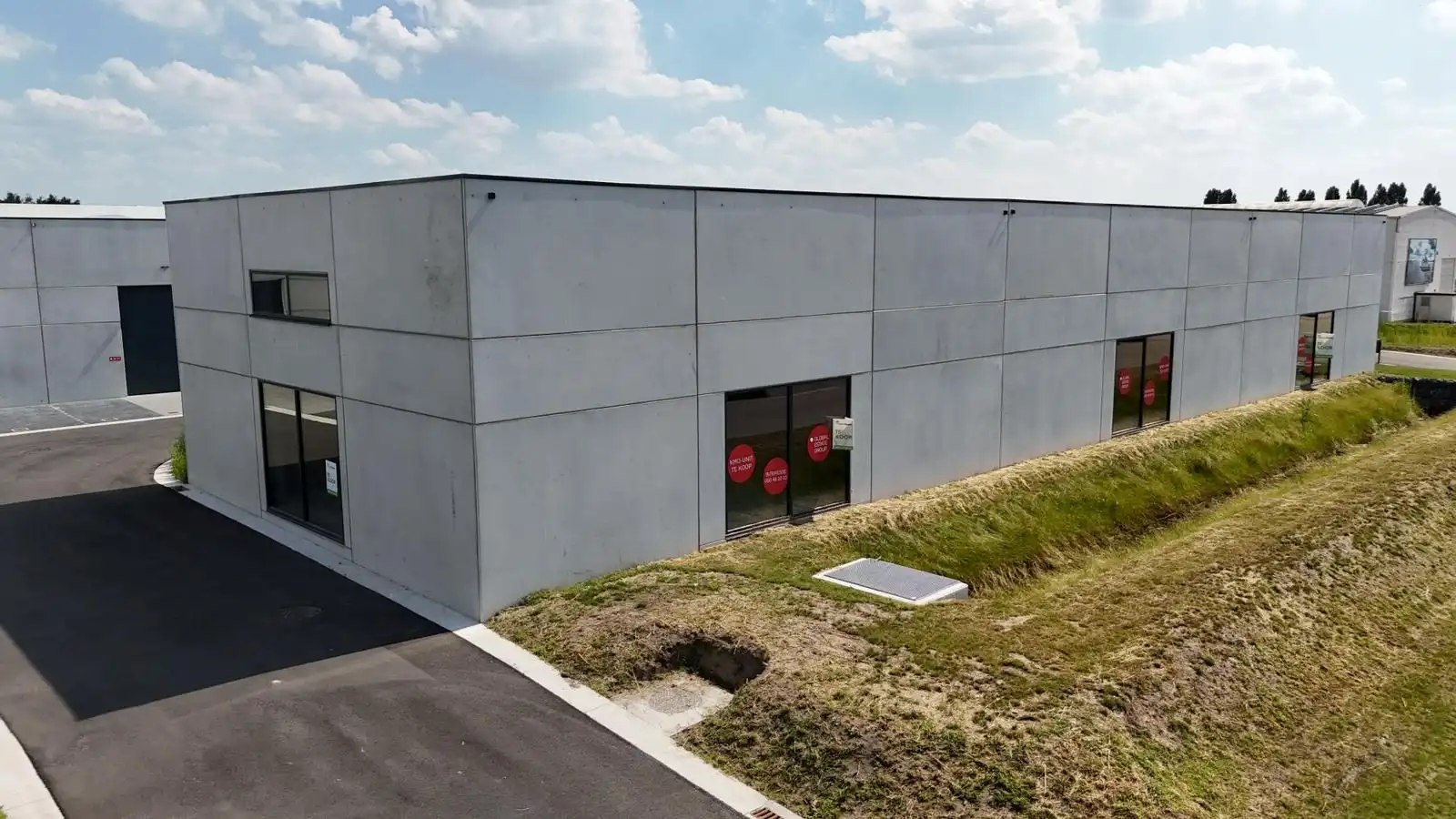 Magazijn te koop Industriestraat 38 -/24/22 - 8480 Ichtegem