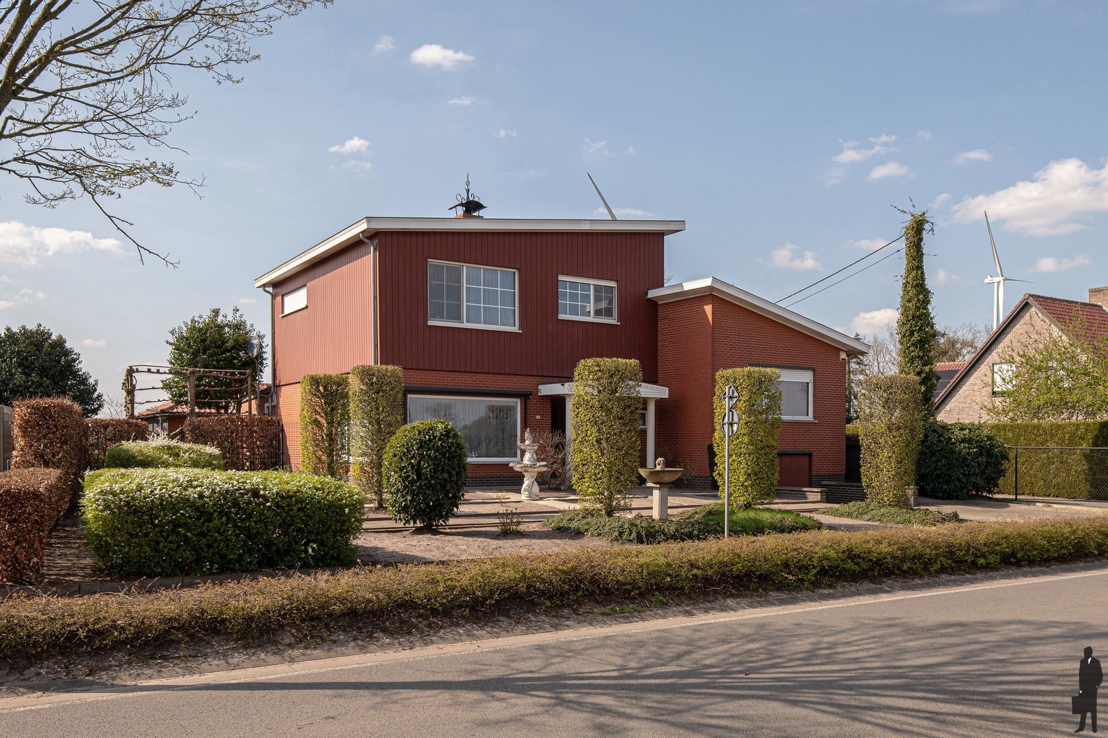 Ruime gezinswoning op een perceel van ca 5000m². foto 22
