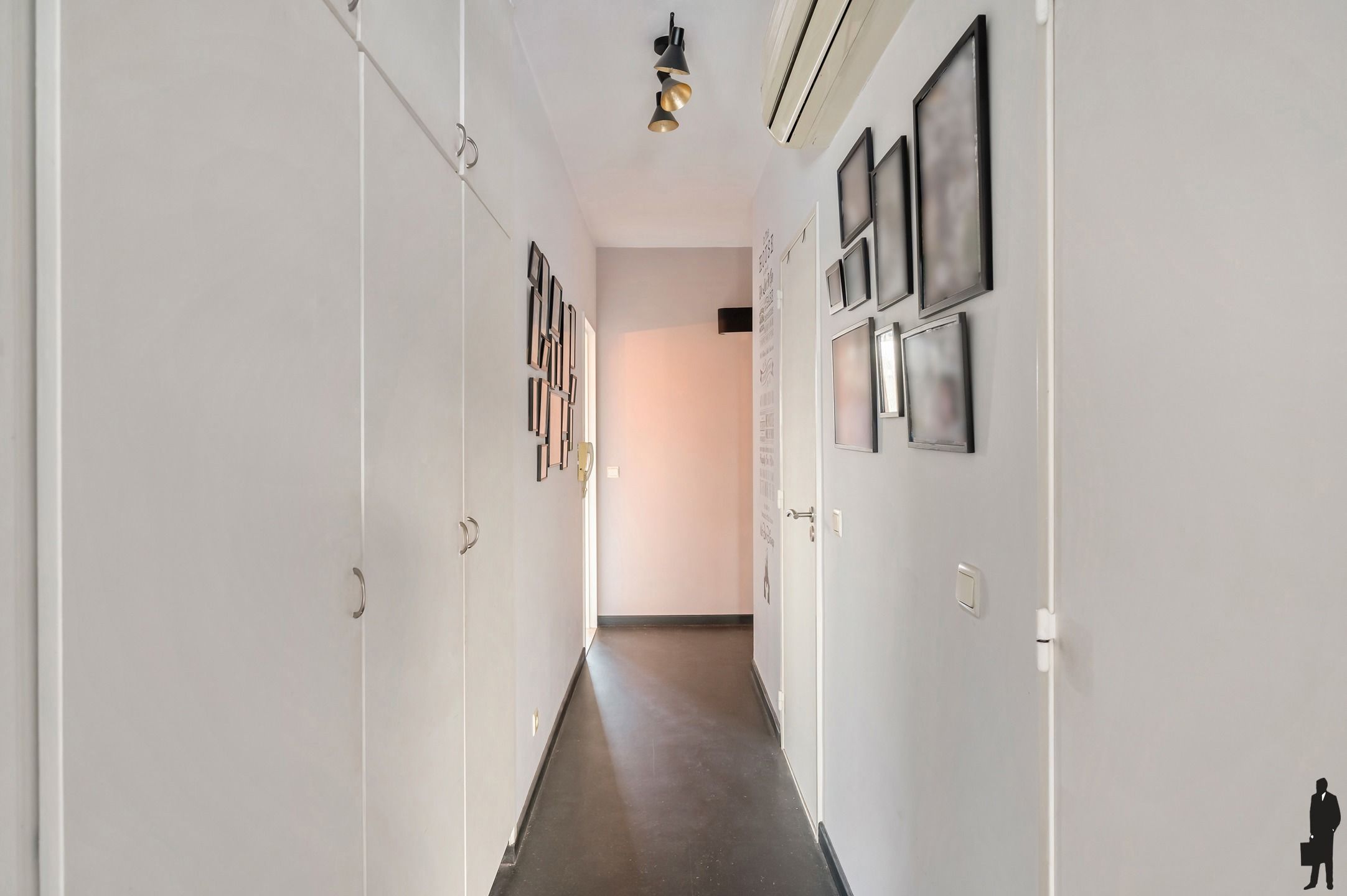 Rustig gelegen, lichtrijk appartement, nabij het centrum van Brasschaat! foto 5