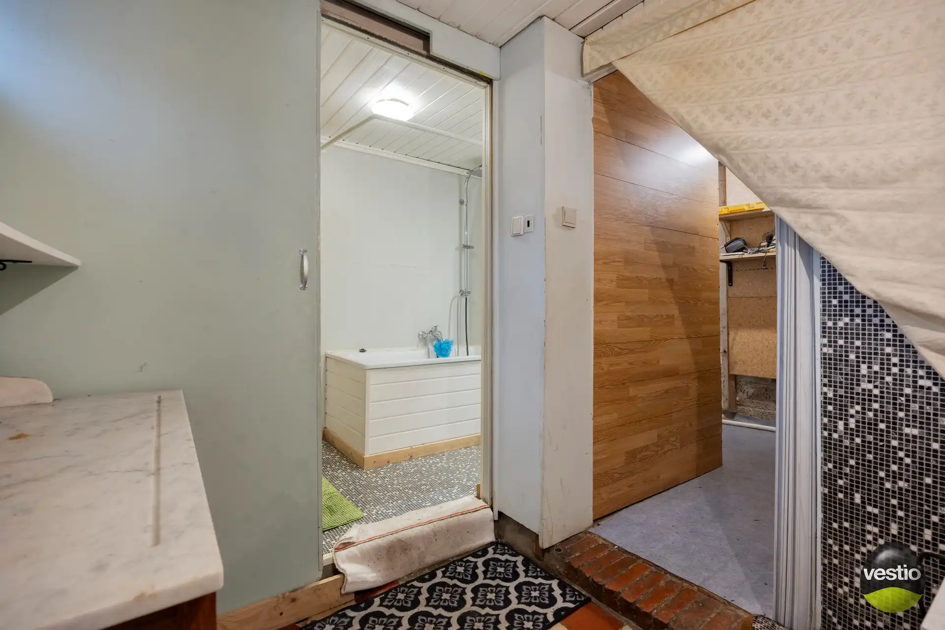 Te renoveren woning met bijgebouwen in het rustige centrum van Bevingen (Sint-Truiden) foto 13