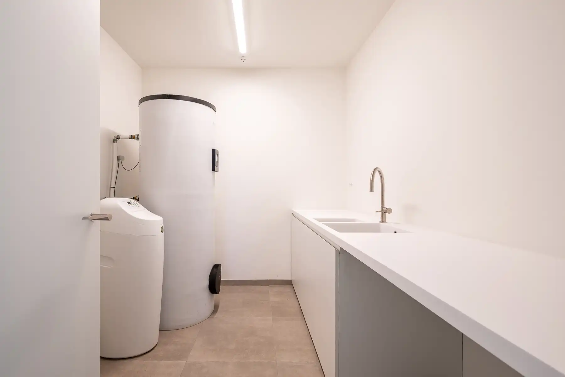 Ongemeubelde nieuwbouwvilla van Govaert & Vanhoutte in Knokke-Heist foto 10