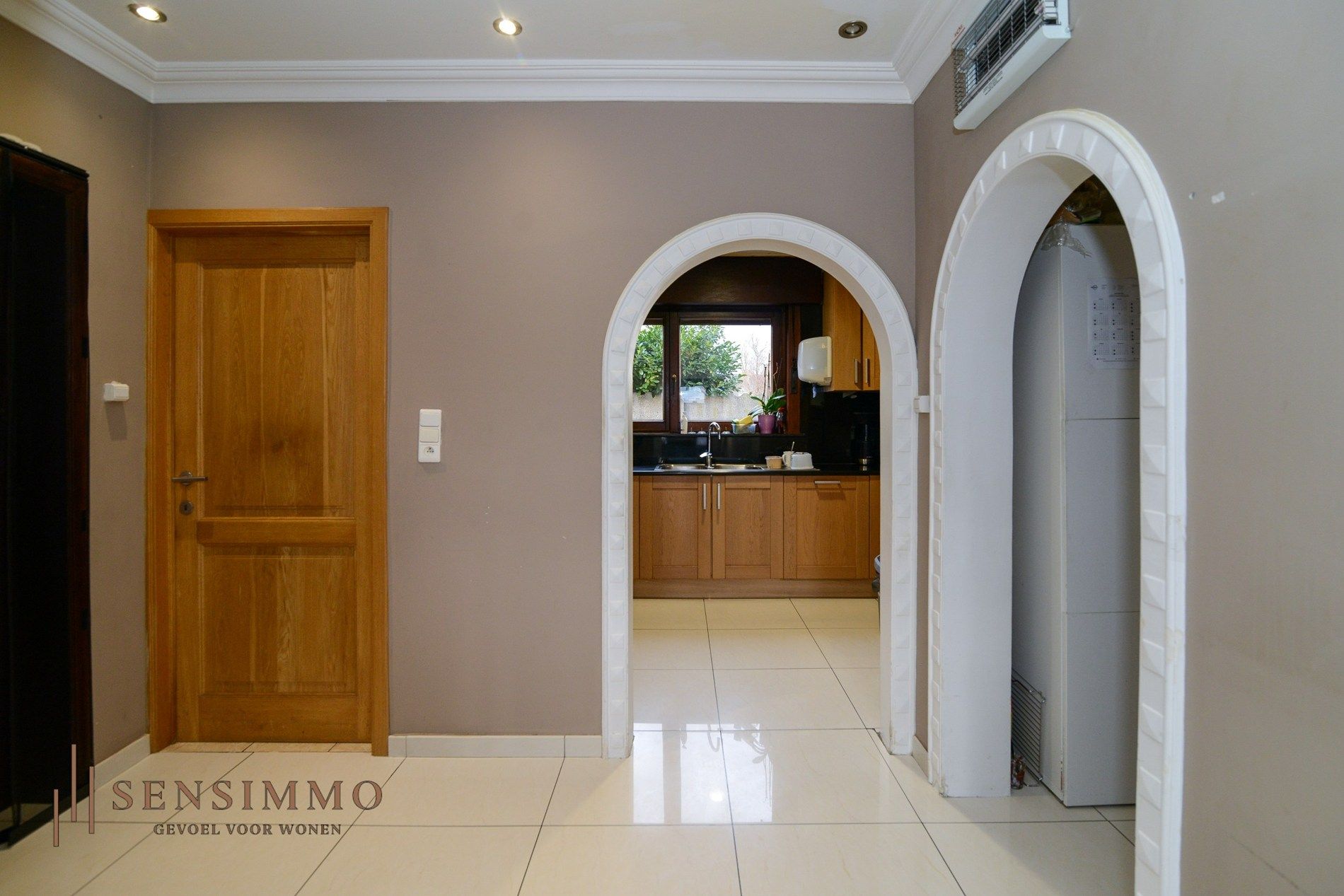 Ruime vrijstaande woning met 4 slaapkamers op 6a66 perceel te Boxbergheide Genk foto 3