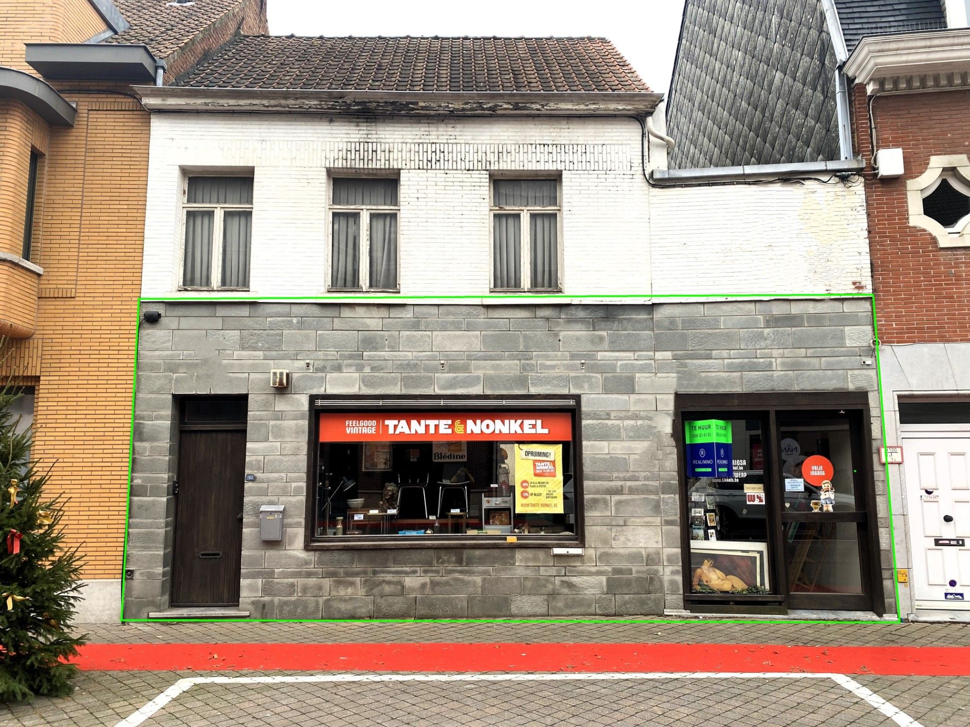 Handelspand op een TOPLOCATIE in Waregem foto {{pictureIndex}}