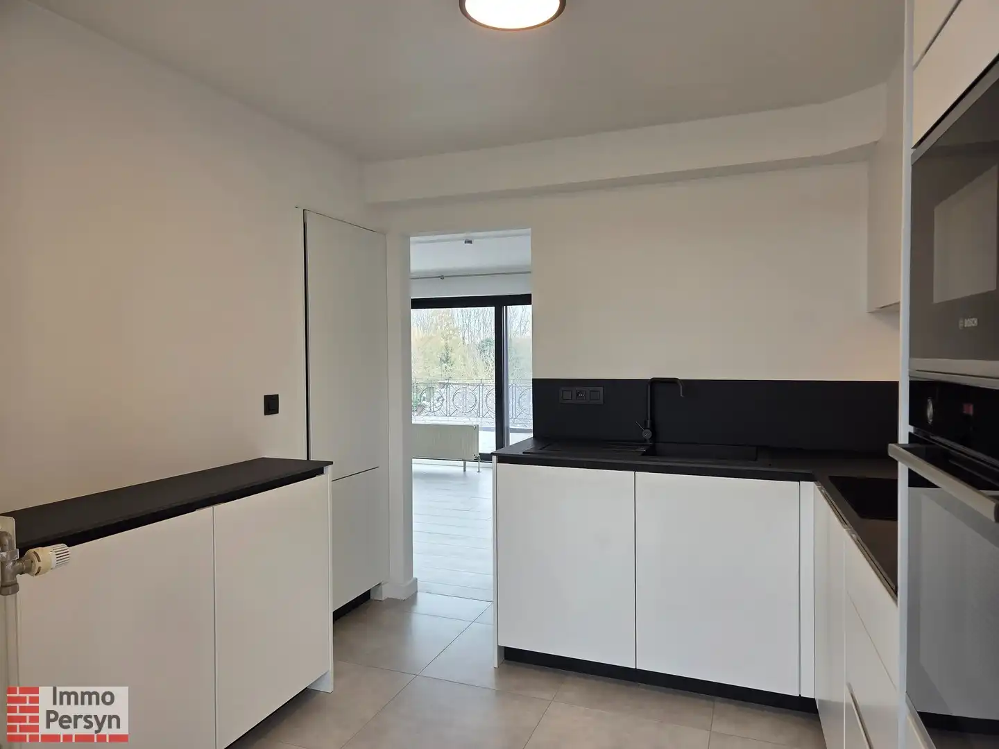 Ruime gerenoveerde triplex te Begijnendijk foto 8