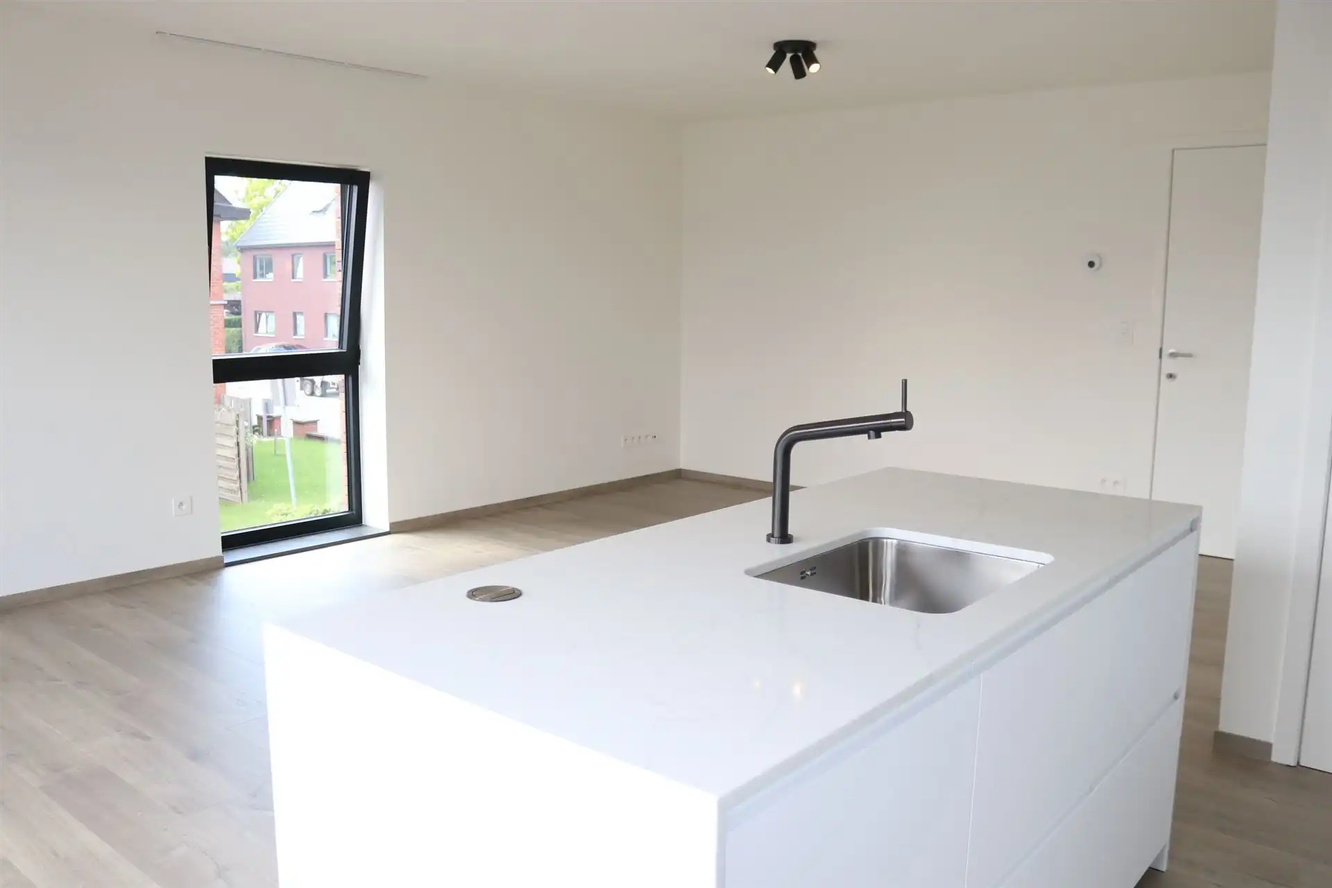 Appartement met 1 slaapkamer en groot terras foto 13