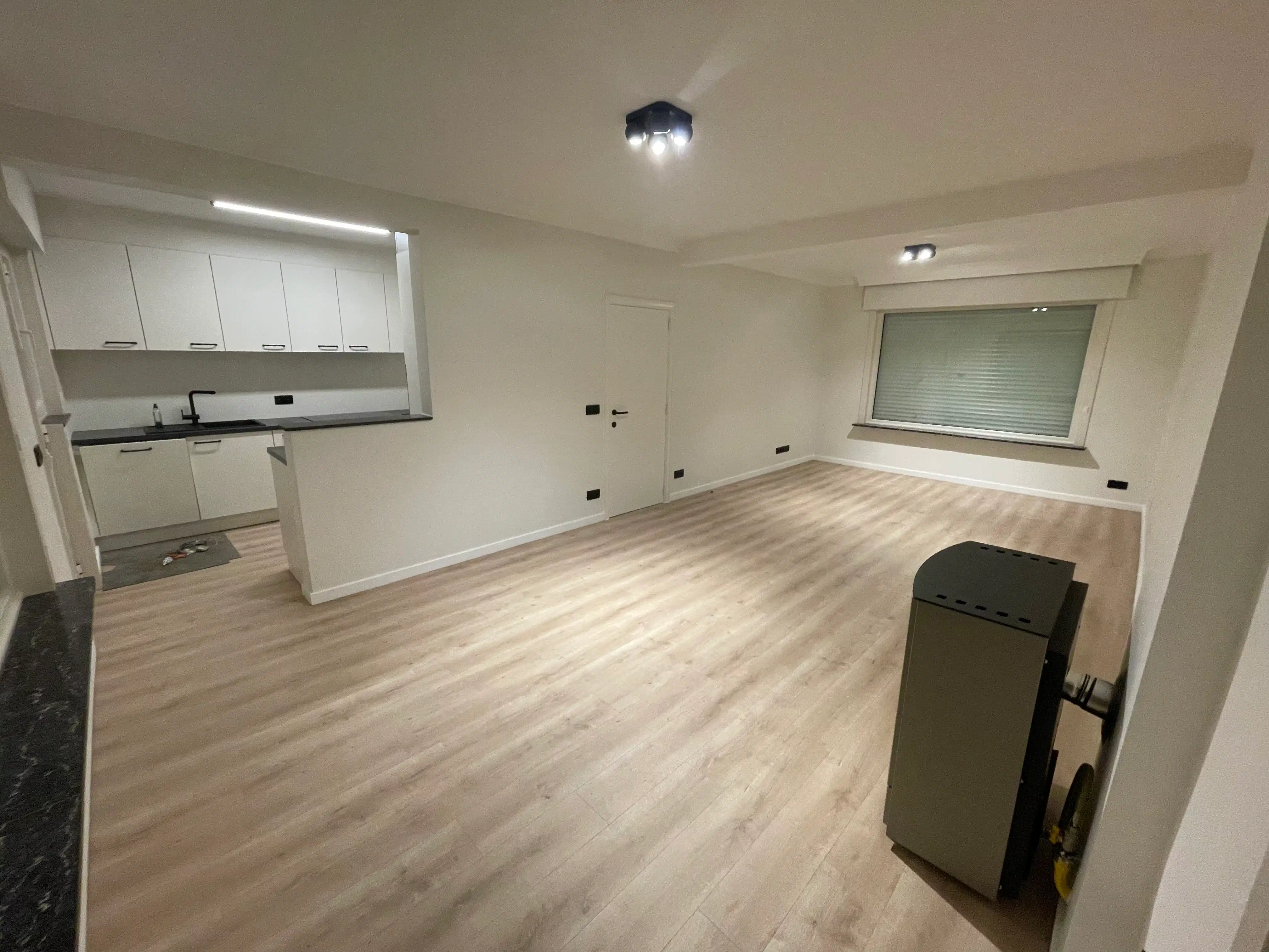 Vernieuwde woning te huur Deerlijk met grote tuin foto 6