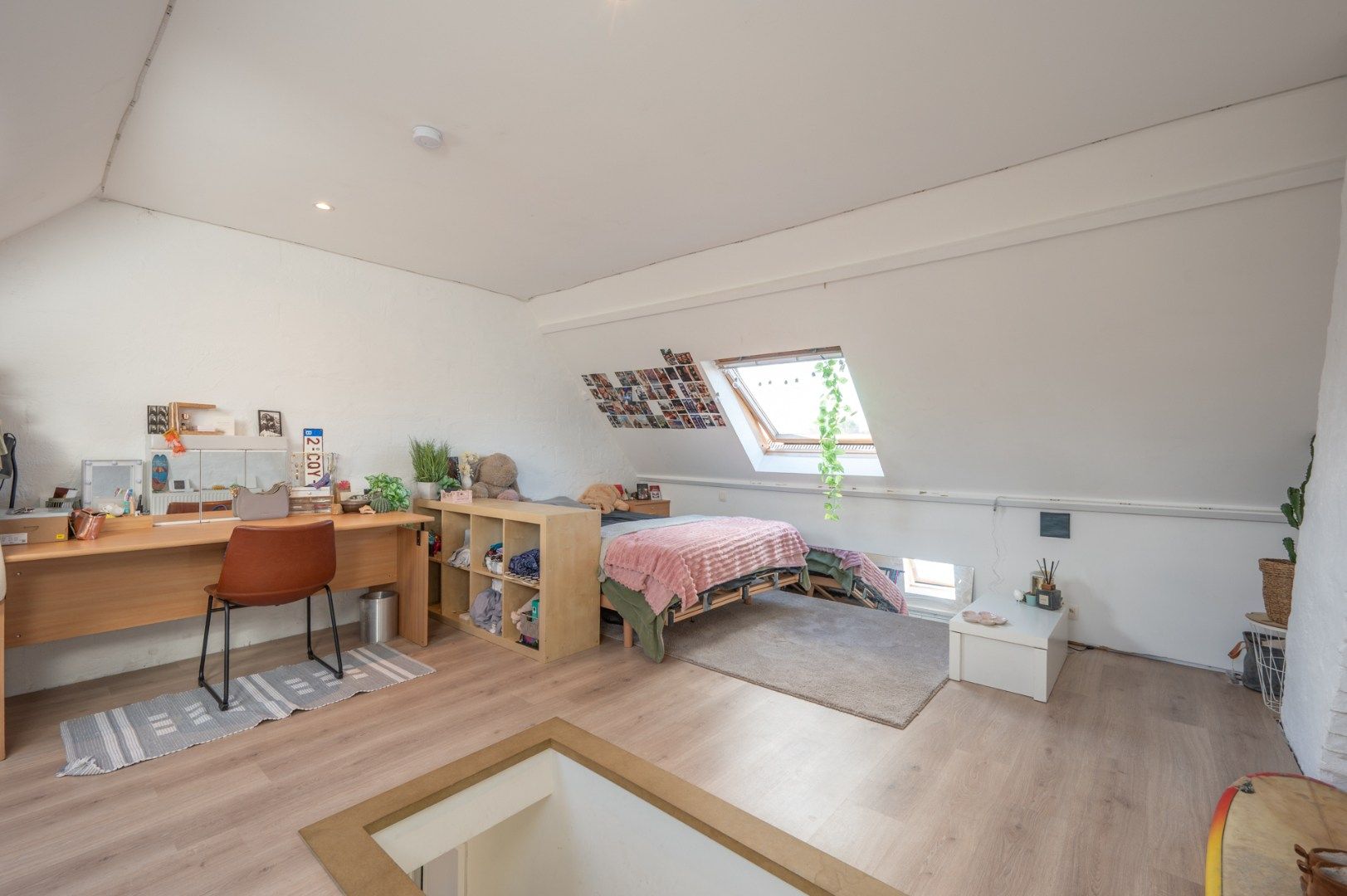 Instapklare woonst met leuke tuin te Assebroek! foto 12