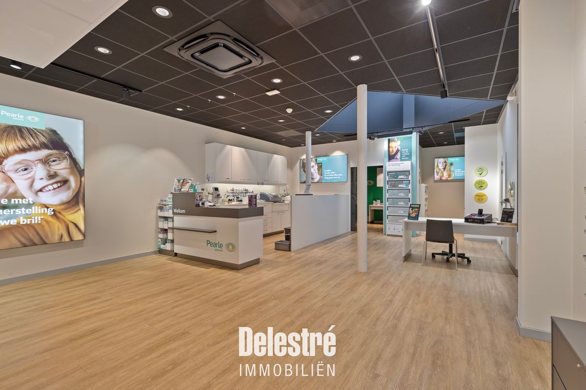 Opbrengsteigendom verhuurd aan PEARLE OPTICIENS  foto 9