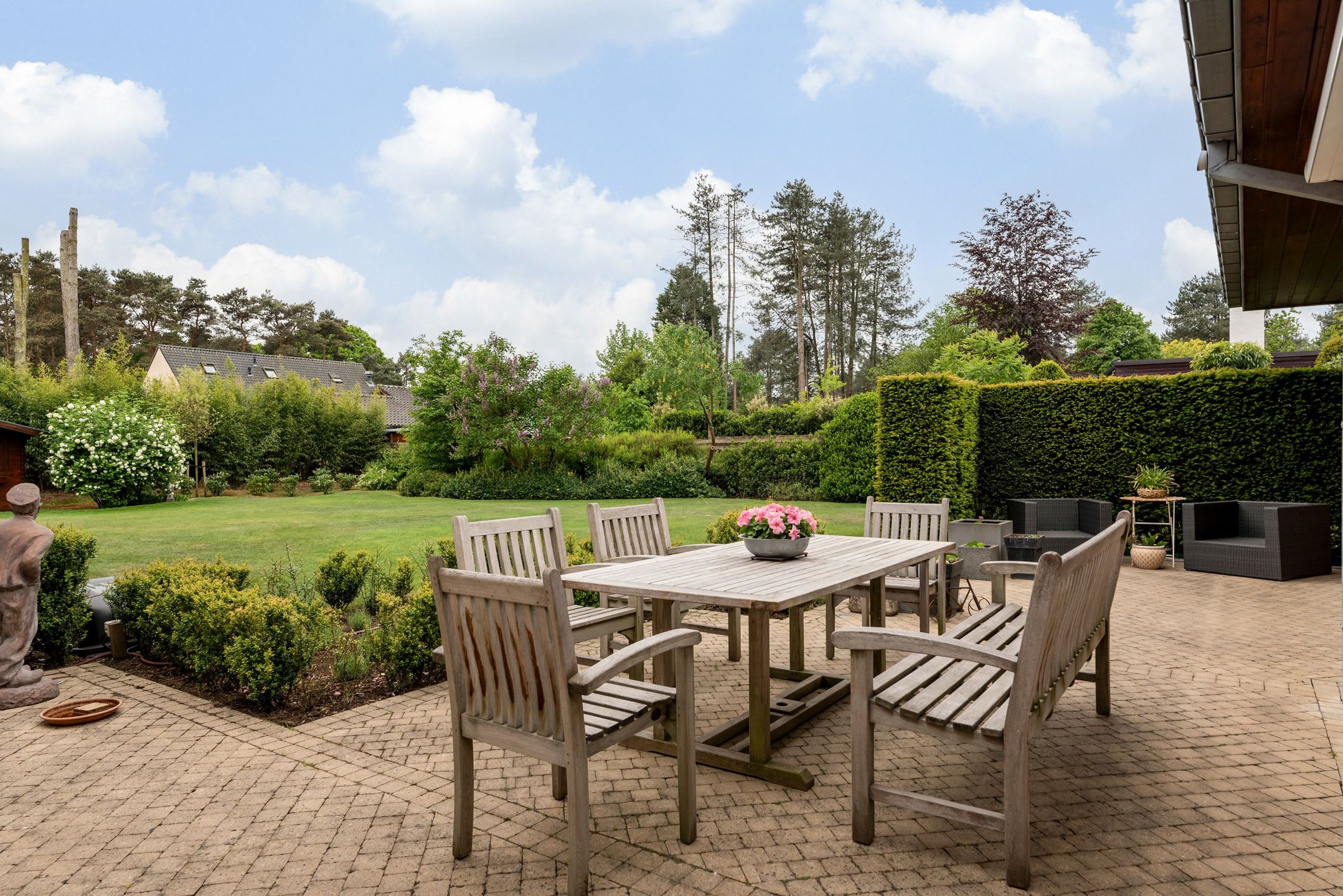 Lichtrijke villa met zuidgerichte tuin in groene wijk foto 23