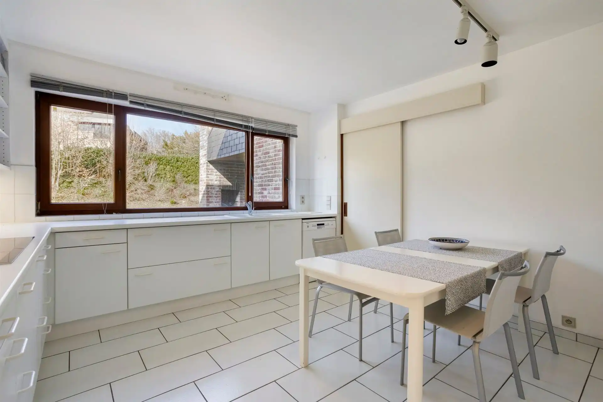 Prachtige en ruime villa in Arboretum wijk foto 13